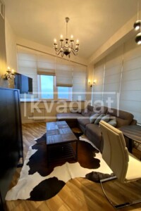 Долгосрочная аренда квартиры, Киев, р‑н. Печерск, ст.м. Арсенальная, Кловский спуск, дом 5