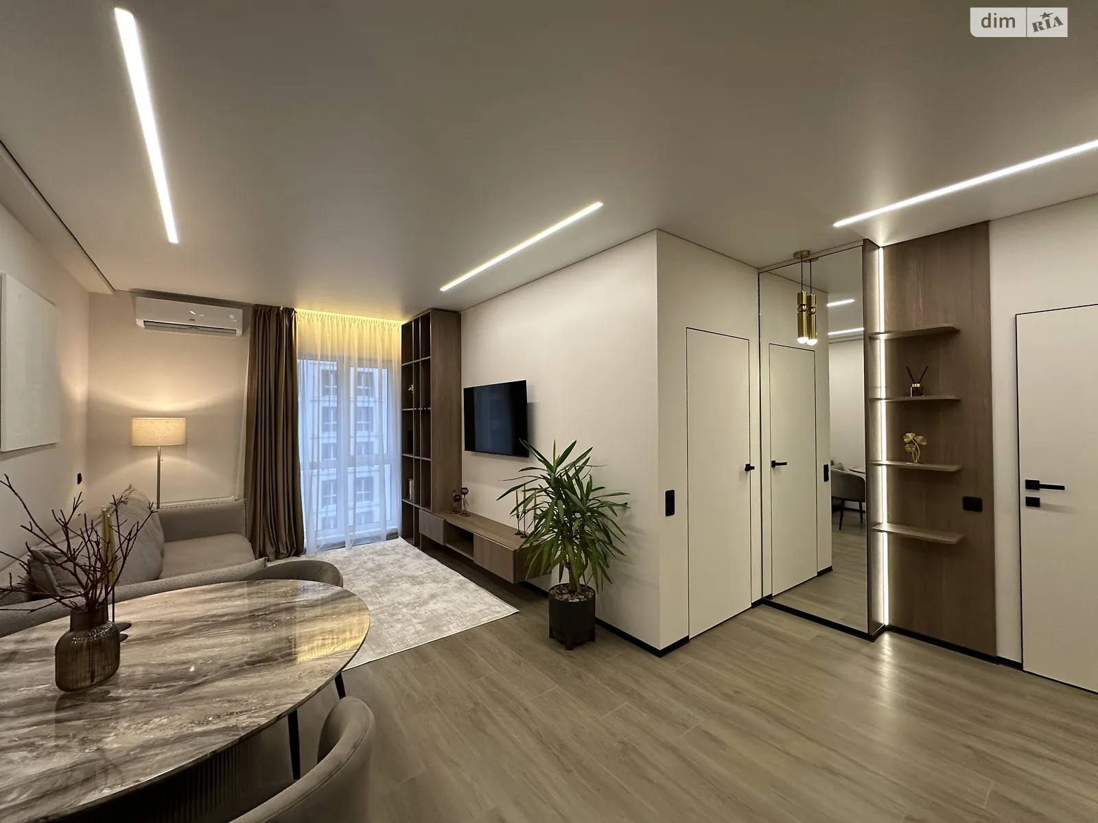 Продается 1-комнатная квартира 42 кв. м в Киеве, ул. Михаила Максимовича, 24Г - фото 1