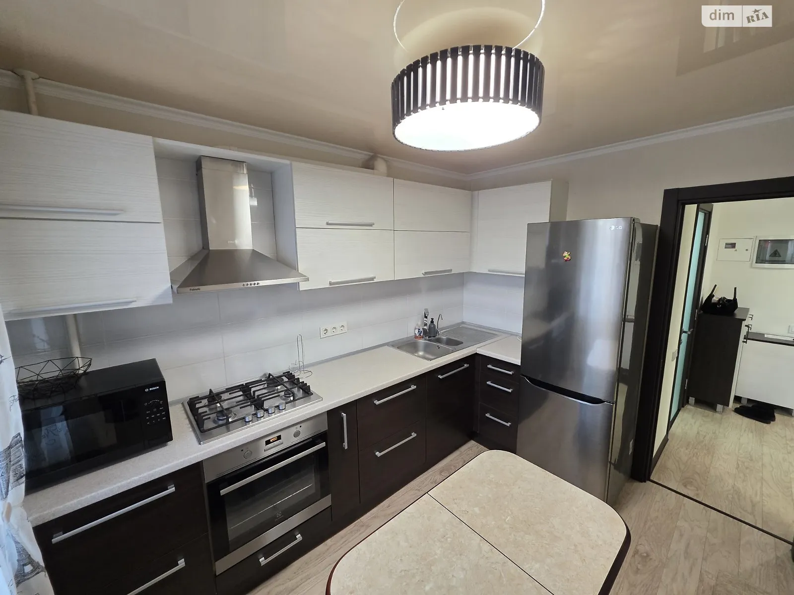 Продается 1-комнатная квартира 36.7 кв. м в Одессе, ул. Академика Королева - фото 1