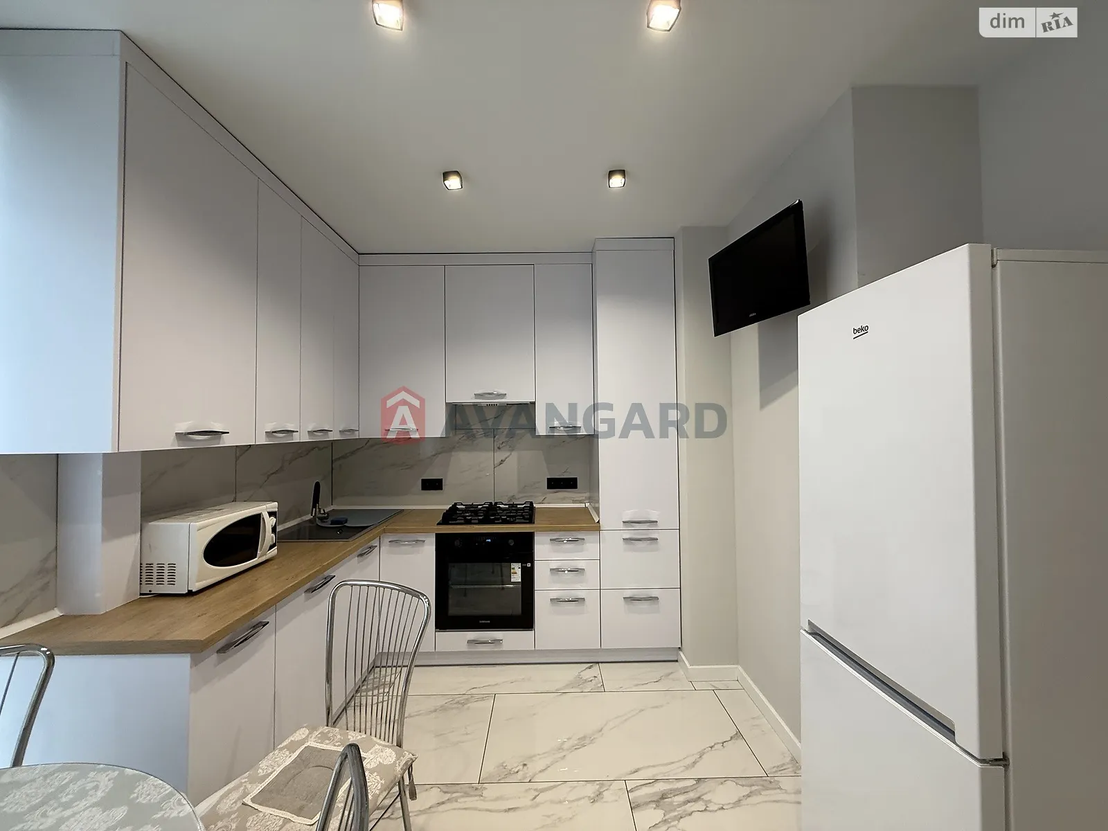 Сдается в аренду 2-комнатная квартира 60 кв. м в Львове, ул. Малоголоскивская, 42 - фото 1