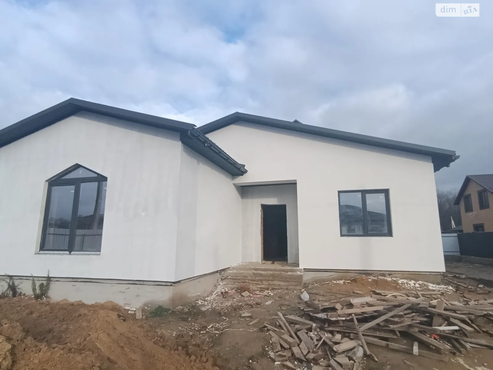 Продається одноповерховий будинок 115 кв. м з подвалом, цена: 110000 $ - фото 1