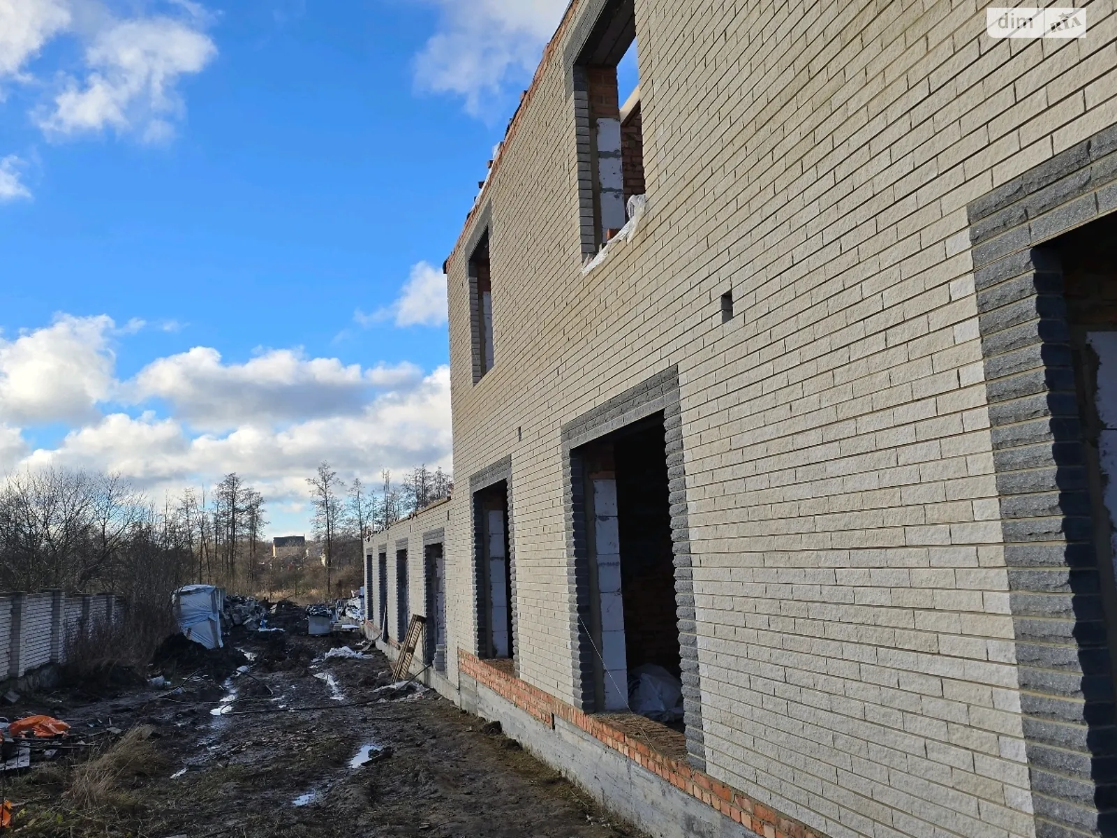 Продается дом на 2 этажа 90 кв. м с беседкой, цена: 35000 $ - фото 1