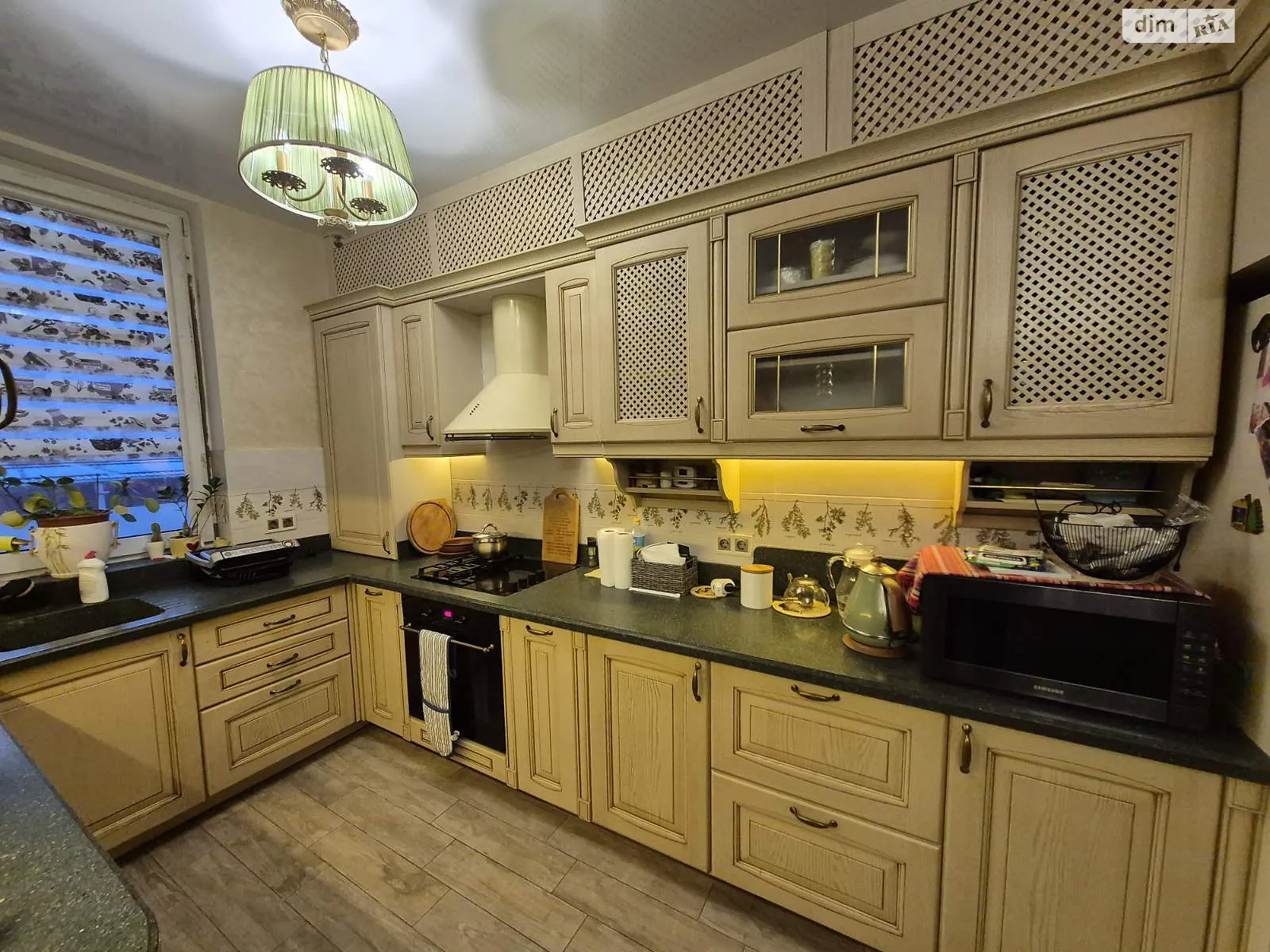 Продается 2-комнатная квартира 60 кв. м в Петропавловской Борщаговке, ул. Черкасская, 10 - фото 1