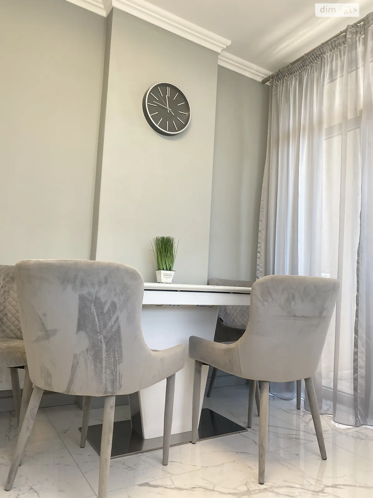 Сдается в аренду 1-комнатная квартира 42 кв. м в Ужгороде, цена: 500 $ - фото 1