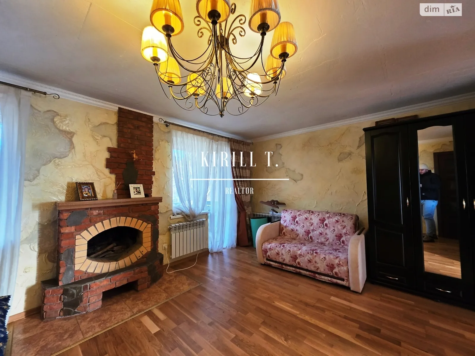 Сдается в аренду дом на 3 этажа 160 кв. м с мебелью, цена: 2500 $ - фото 1