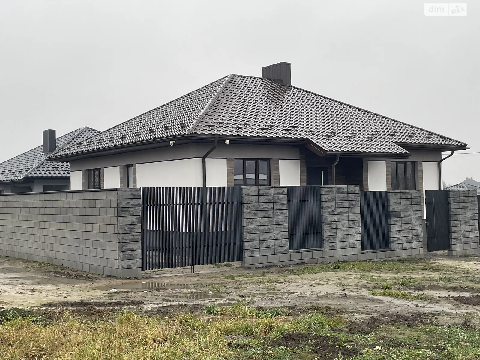 Продается одноэтажный дом 140 кв. м с балконом, цена: 165000 $ - фото 1