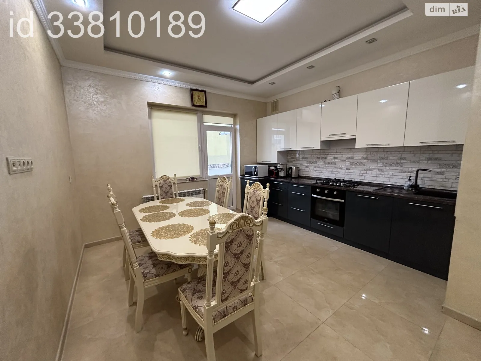 Продається 3-кімнатна квартира 104.6 кв. м у Минаї, пров. Парковий, 3 - фото 1