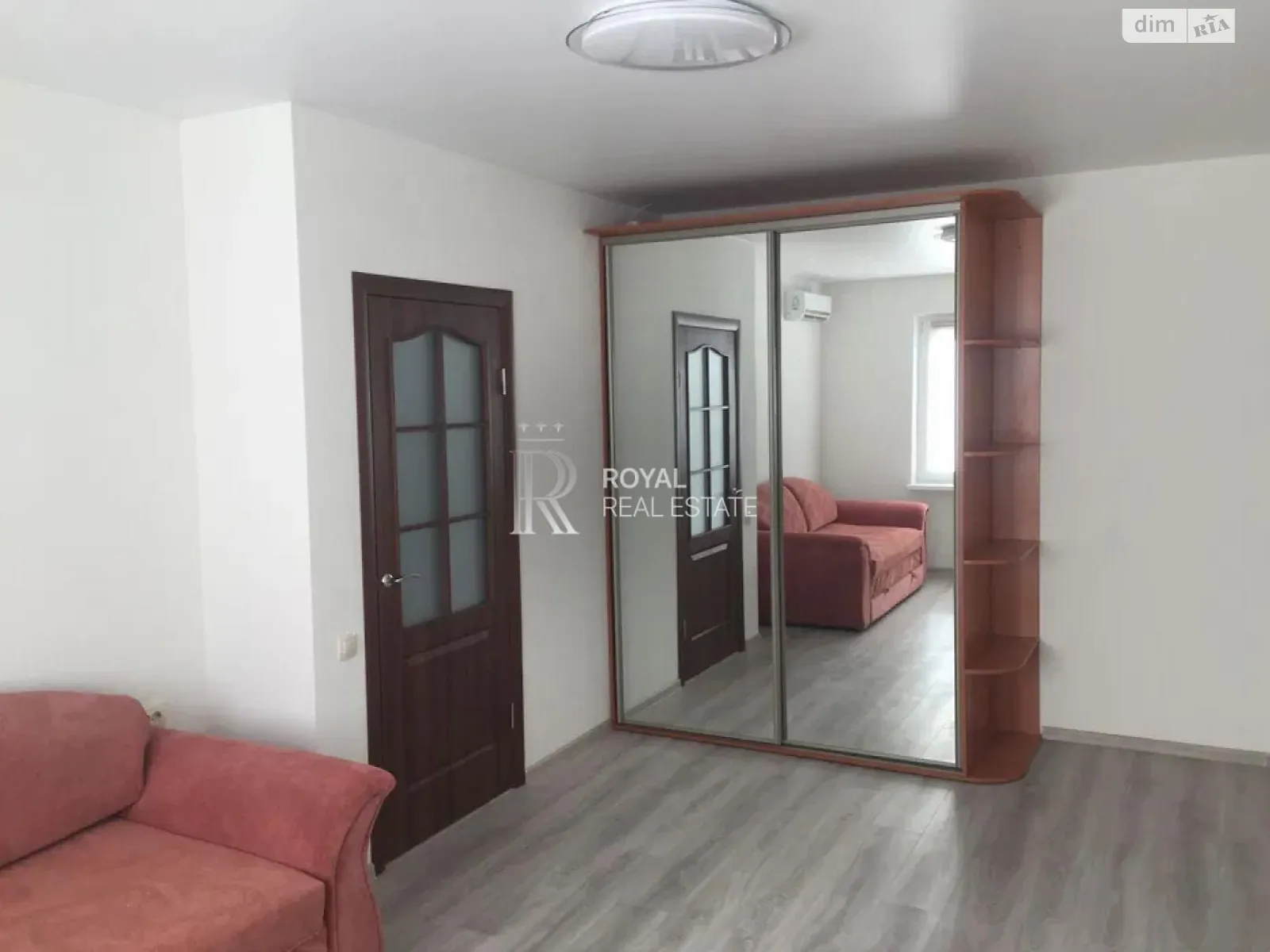 Продается 1-комнатная квартира 37 кв. м в Киеве, ул. Софии Русовой, 7Г - фото 1