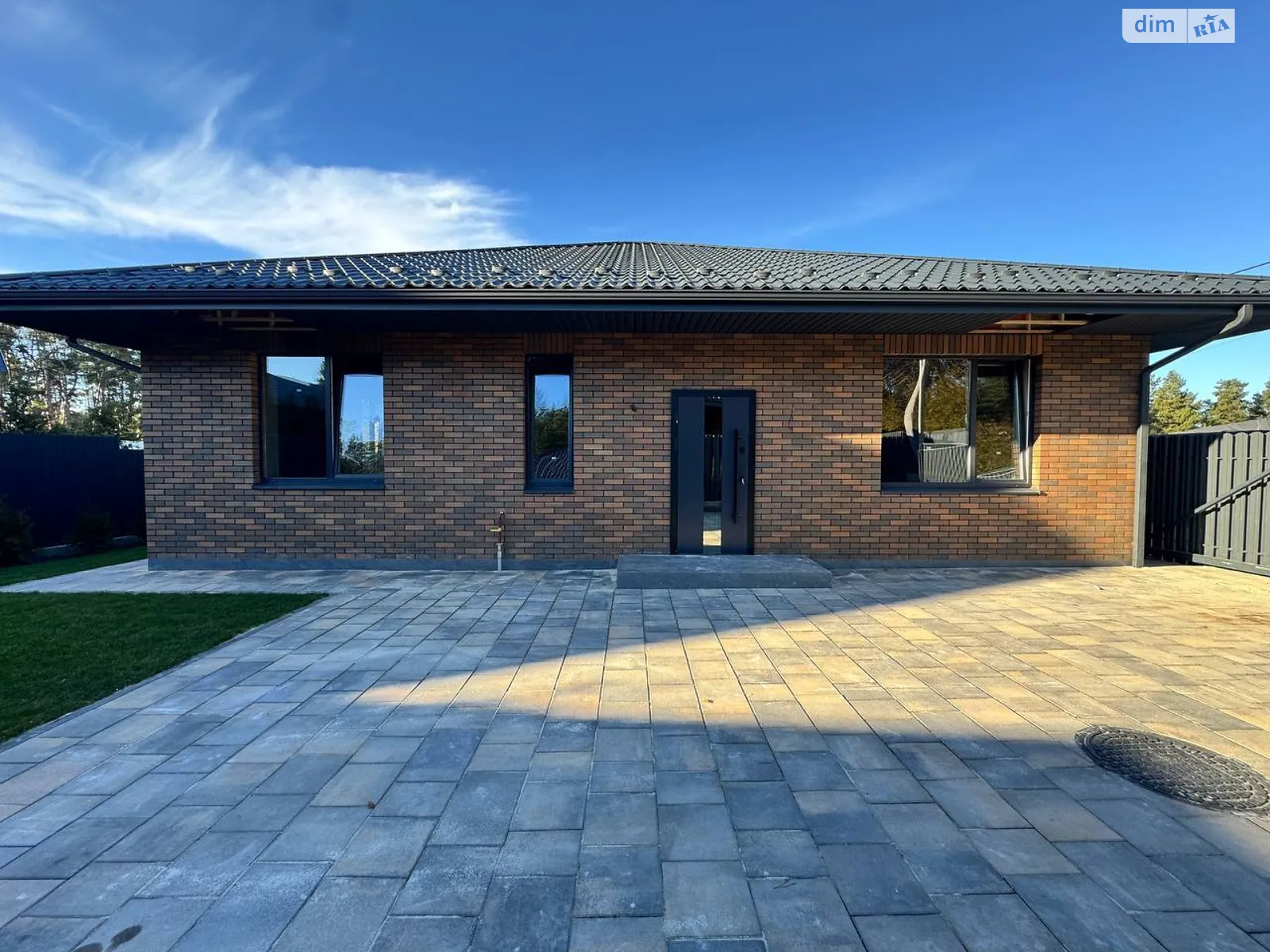 Продается одноэтажный дом 140 кв. м с садом, цена: 190000 $ - фото 1