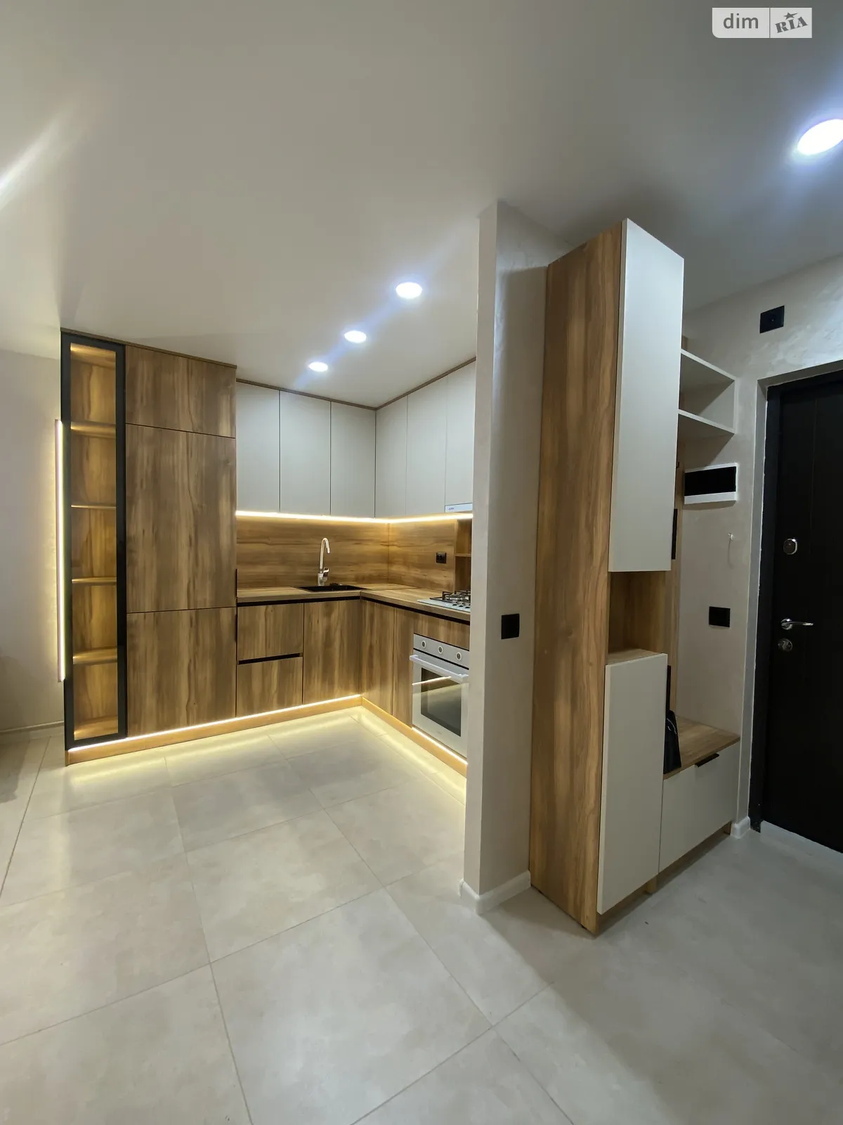 2-комнатная квартира 55 кв. м в Тернополе, ул. Смакулы, 8 - фото 1