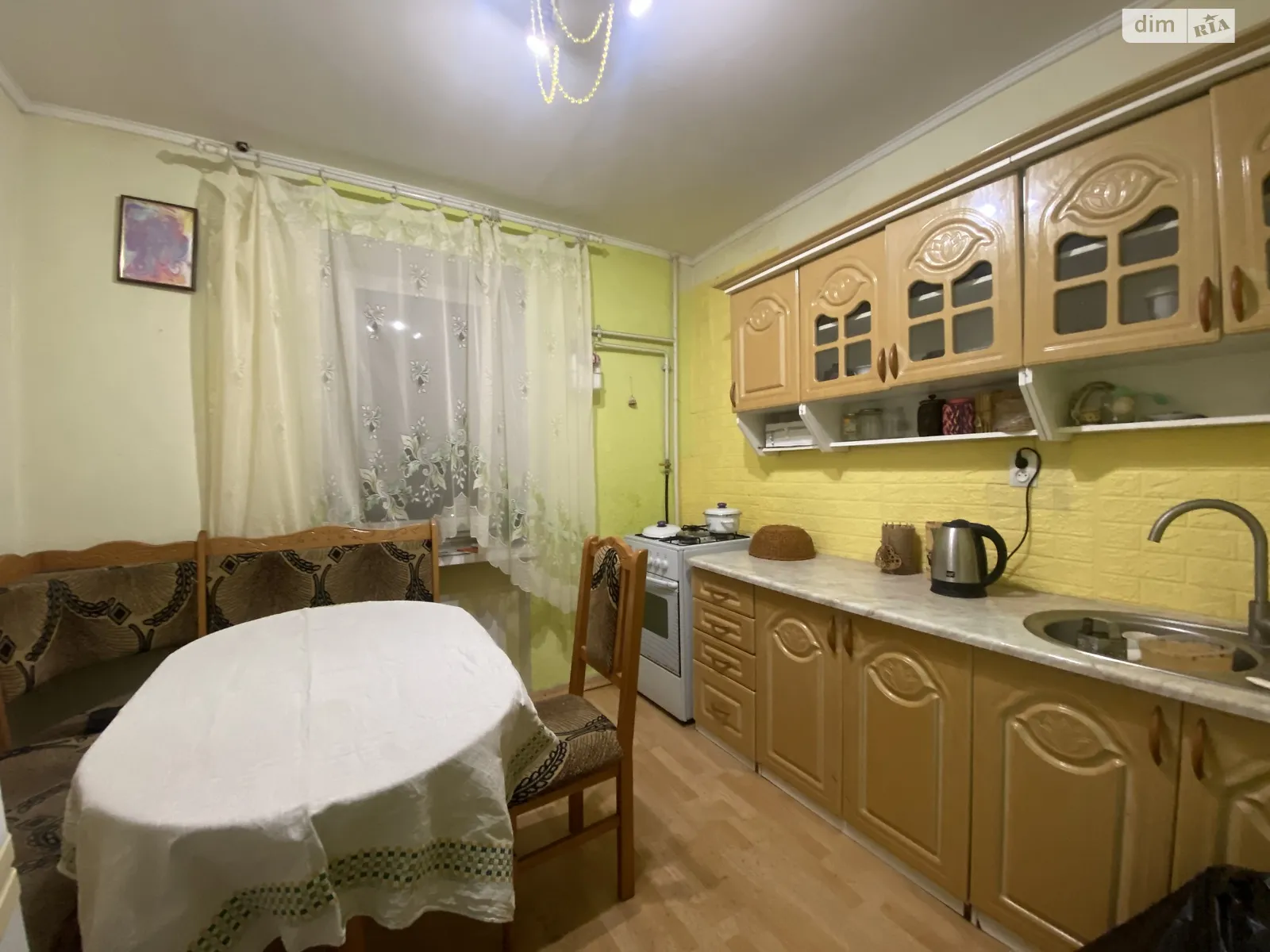 Продається 2-кімнатна квартира 45.8 кв. м у Ужгороді - фото 1