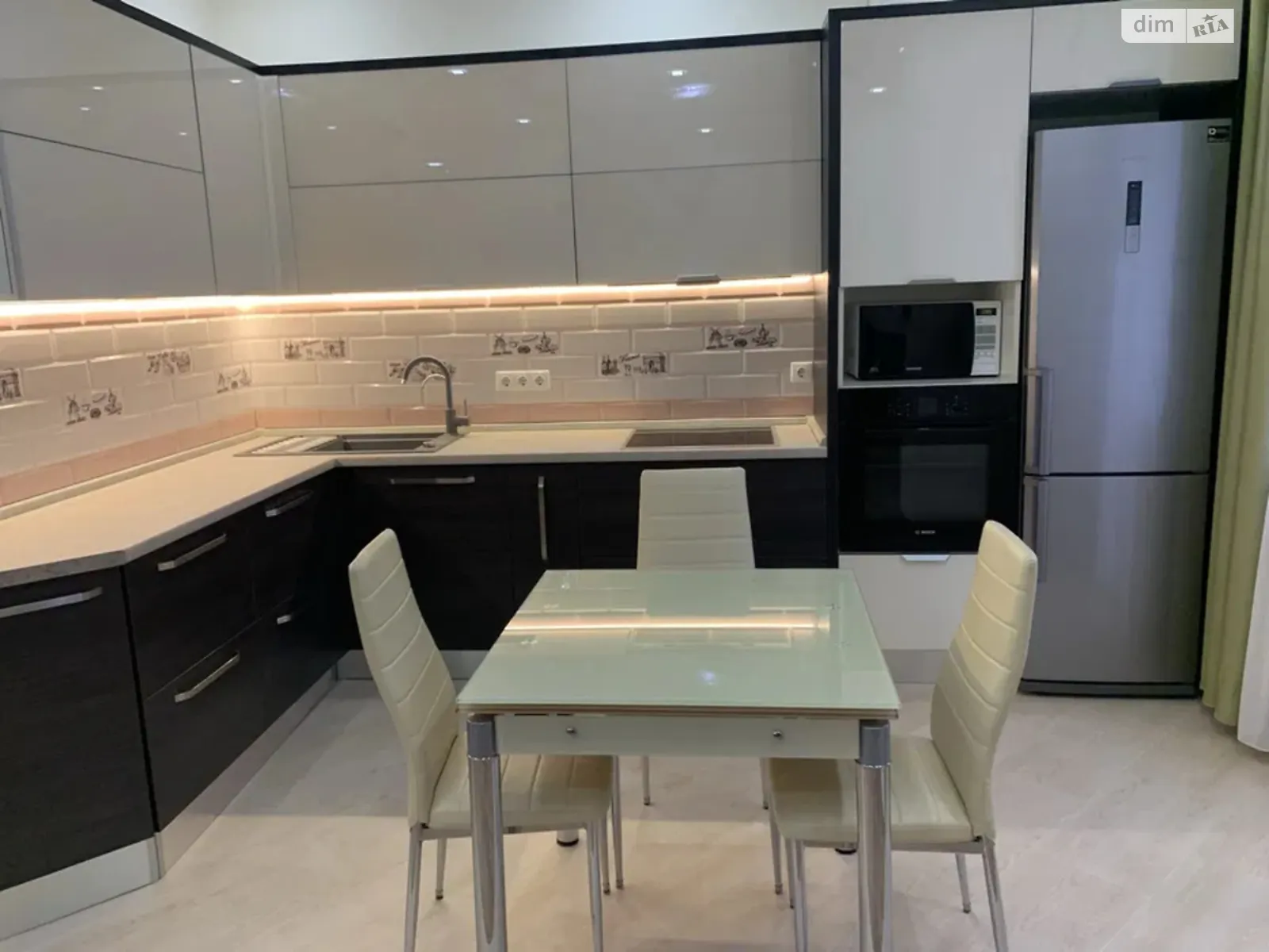 Продається 2-кімнатна квартира 46.2 кв. м у Лиманці, вул. Перлинна, 3 - фото 1