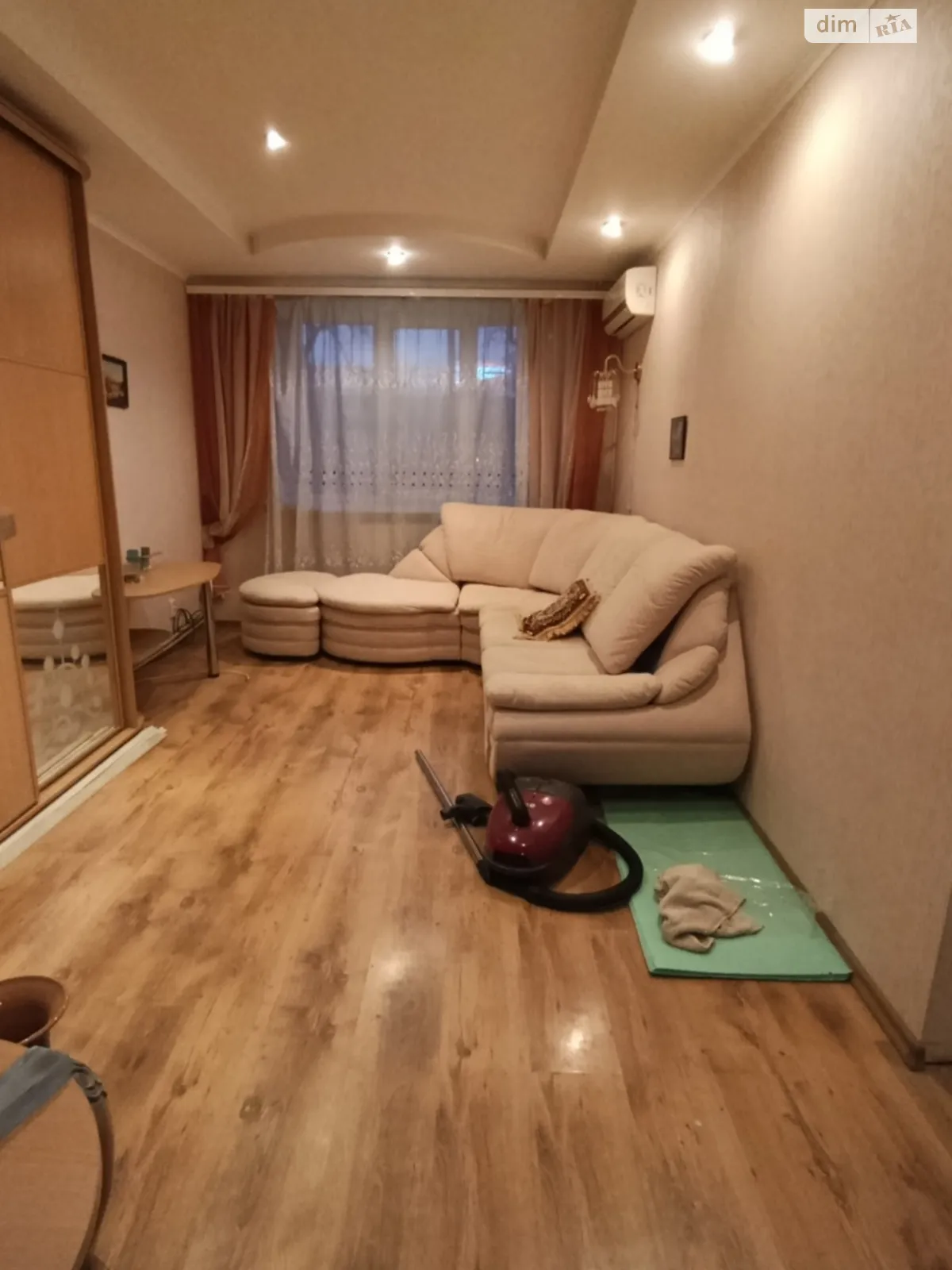 Продается 3-комнатная квартира 58.4 кв. м в Фастове, ул. Соборная, 57 - фото 1