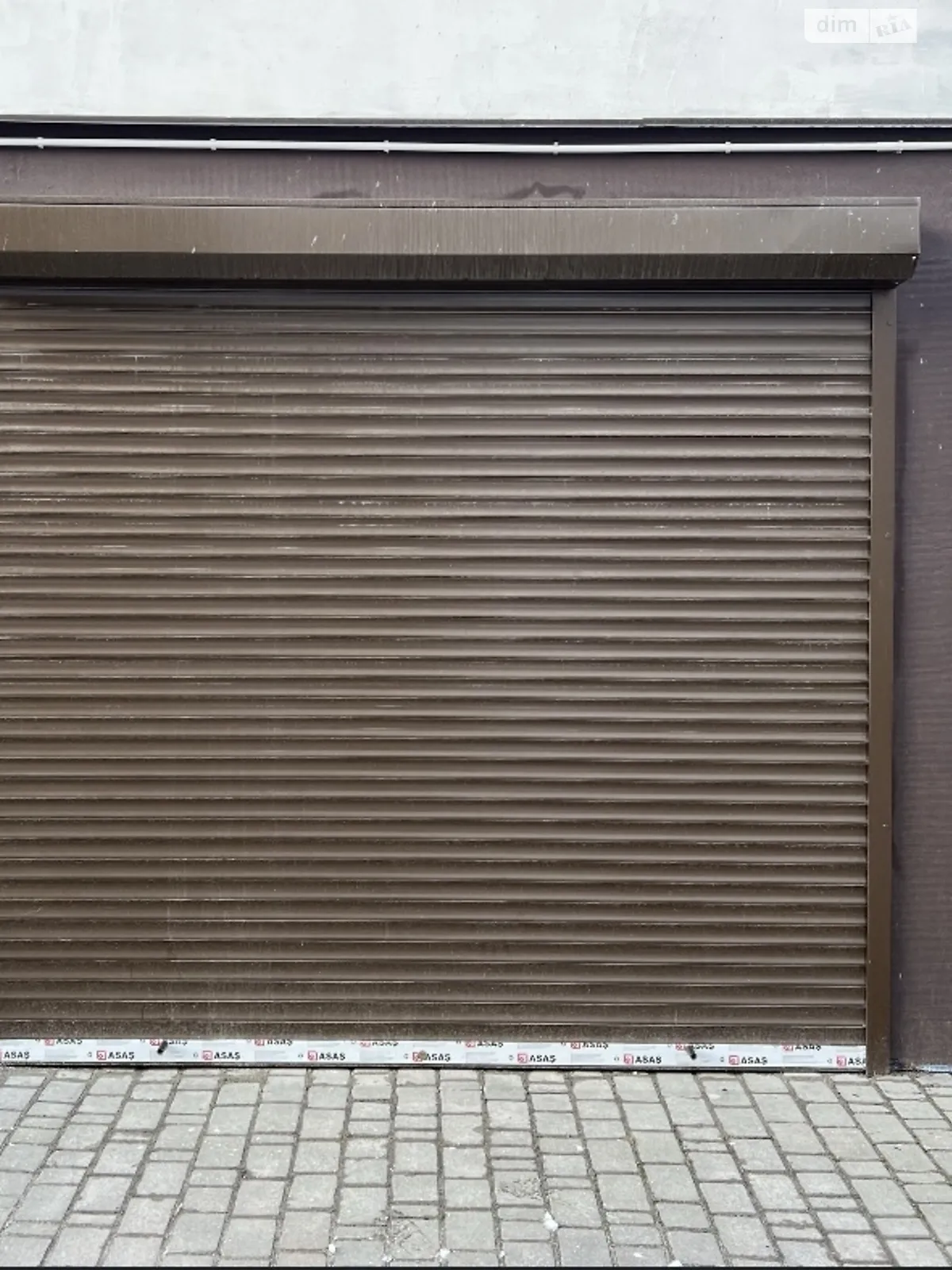 Сдается в аренду отдельно стоящий гараж под легковое авто на 24 кв. м, цена: 3650 грн - фото 1