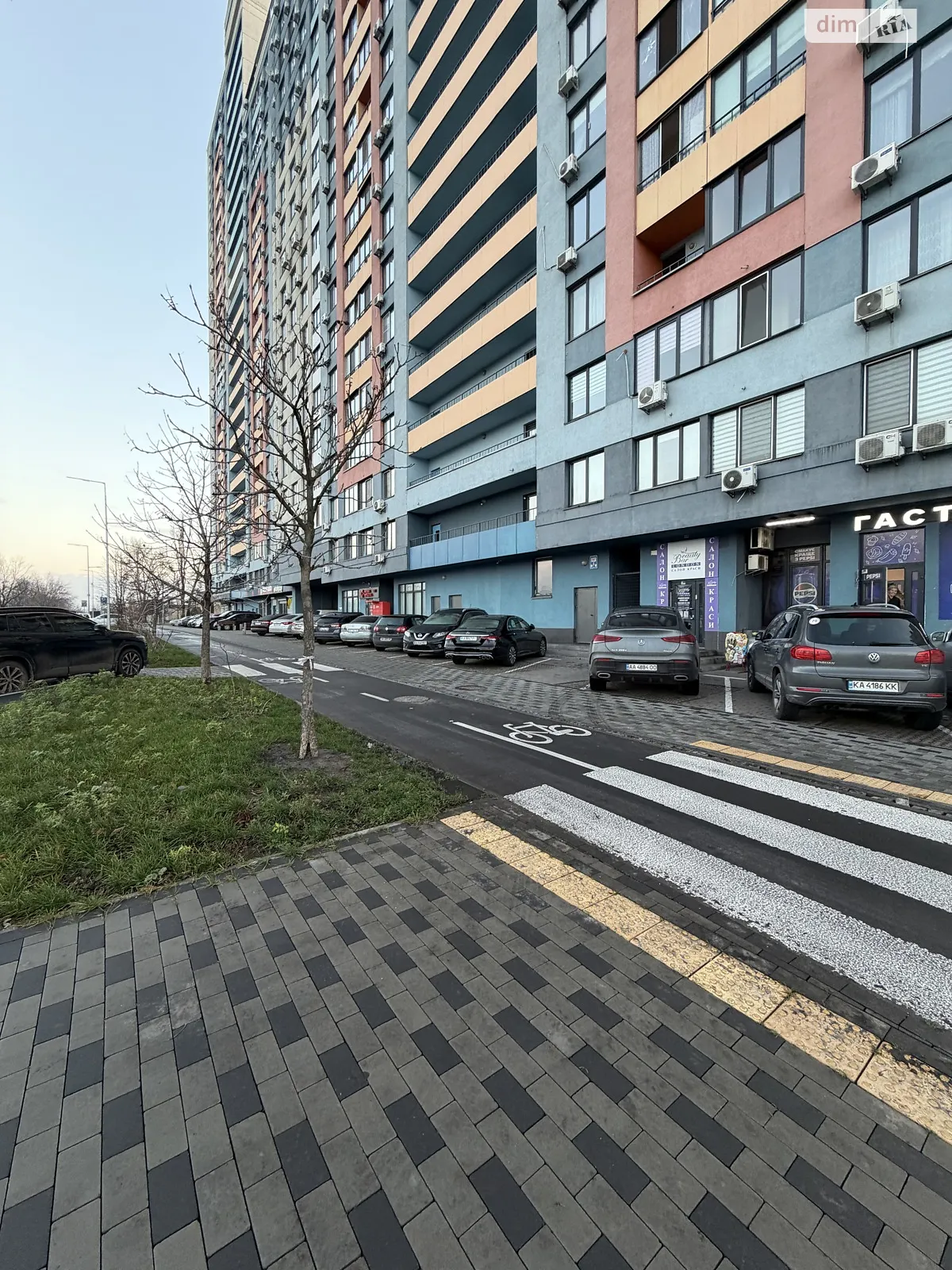 Продається приміщення вільного призначення 96.9 кв. м в 25-поверховій будівлі, цена: 315000 $ - фото 1