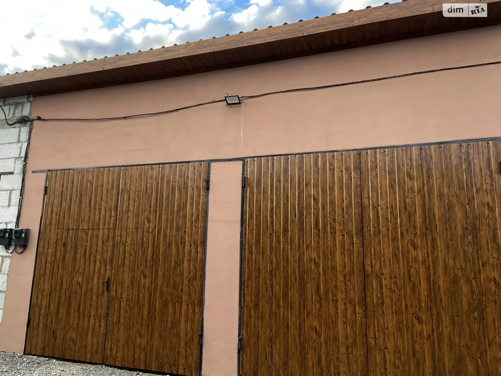 Здається в оренду окремий гараж під бус на 130 кв. м, цена: 15000 грн - фото 1