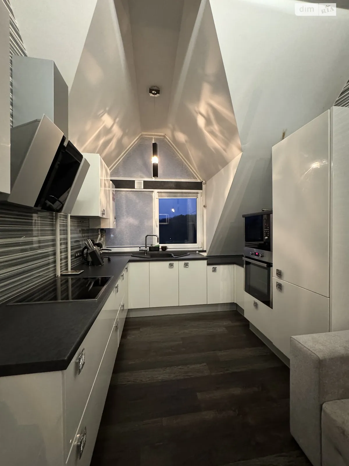 Сдается в аренду 1-комнатная квартира 55 кв. м в Ужгороде, цена: 470 $ - фото 1