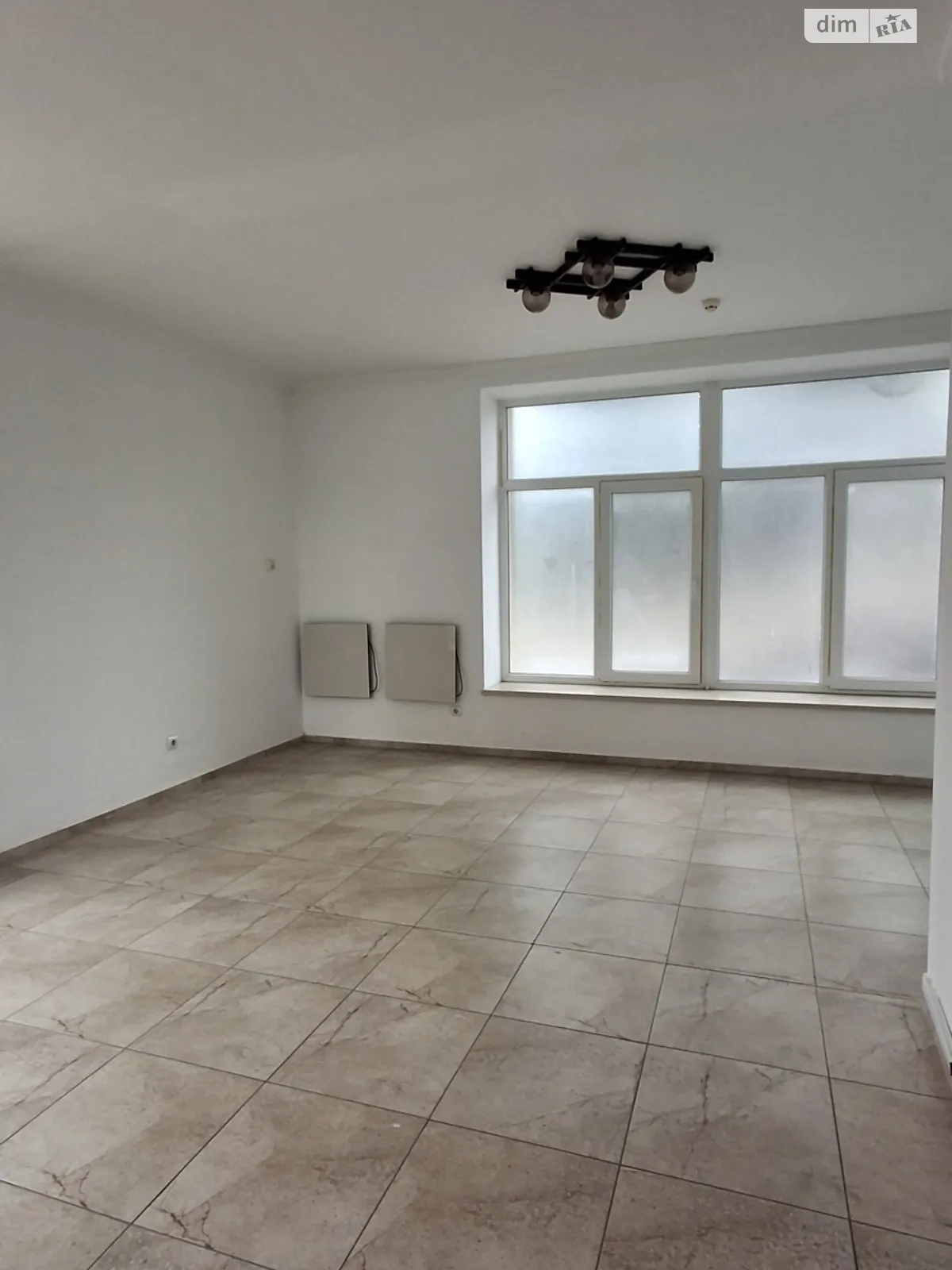 Сдается в аренду помещения свободного назначения 102.3 кв. м в 1-этажном здании, цена: 18000 грн - фото 1