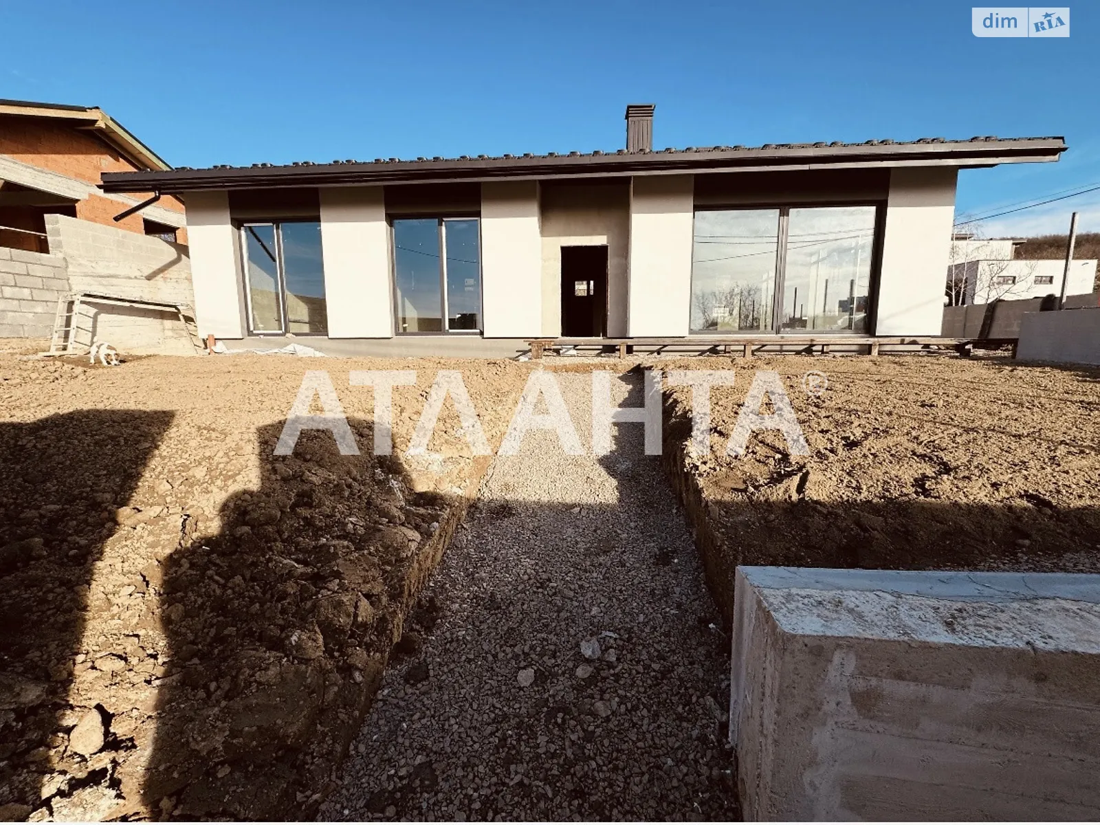 Продається одноповерховий будинок 179 кв. м с басейном, цена: 152000 $ - фото 1