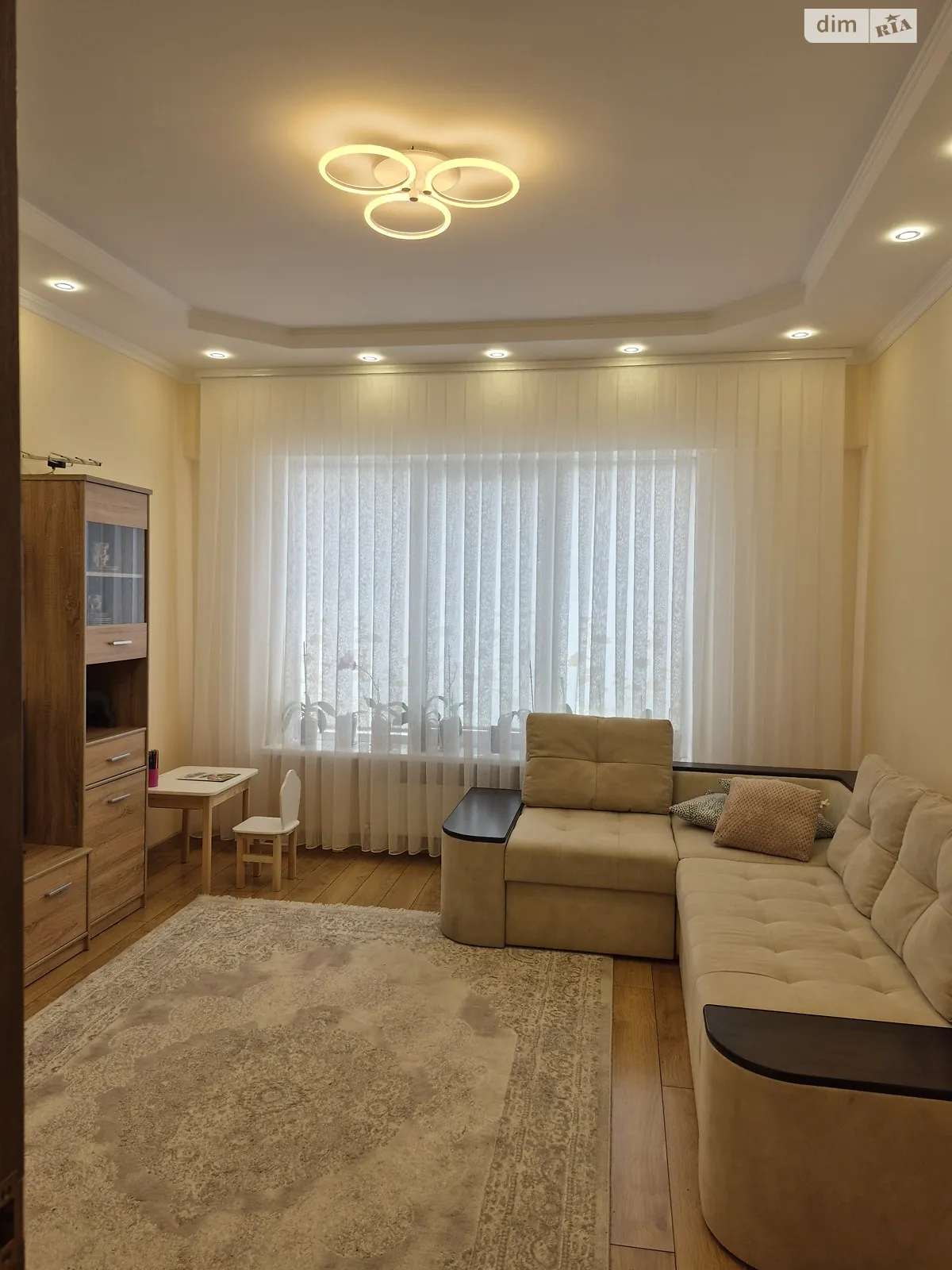 Продається 2-кімнатна квартира 64 кв. м у Ужгороді - фото 1