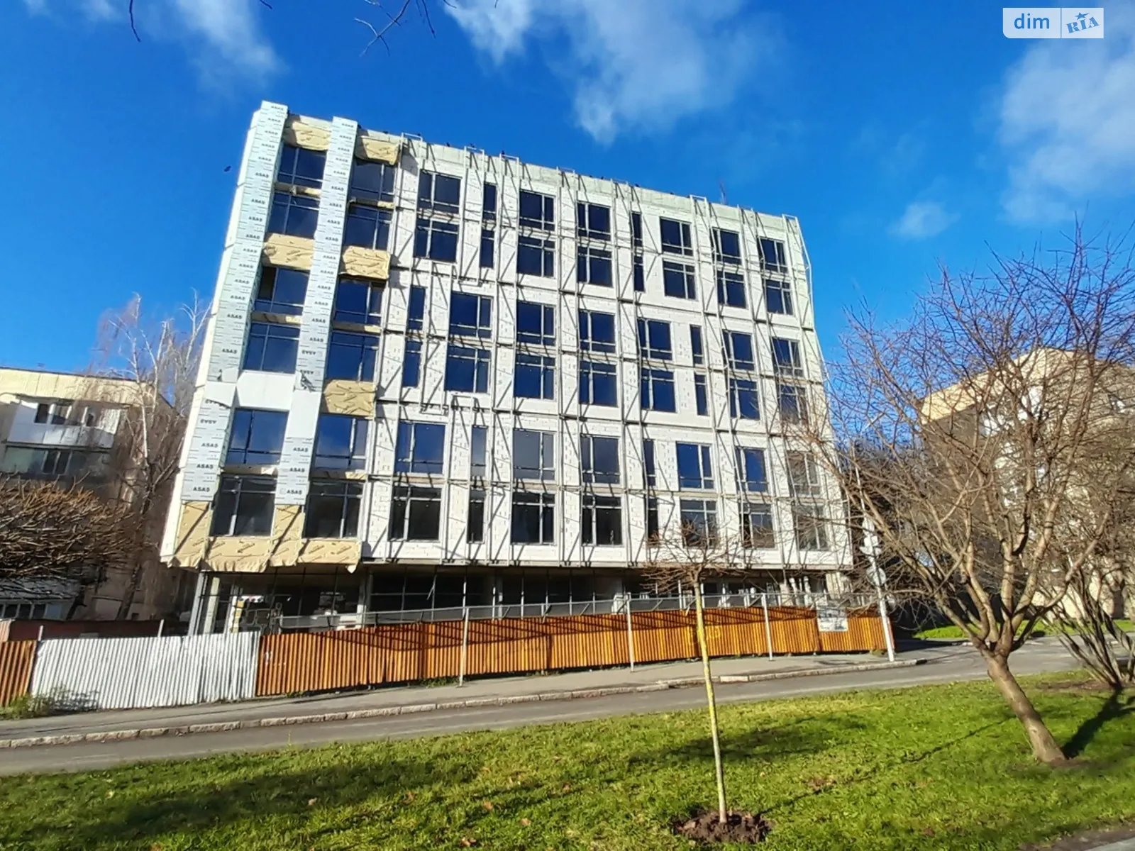 Продается 2-комнатная квартира 60 кв. м в Виннице, просп. Космонавтов, 76 - фото 1