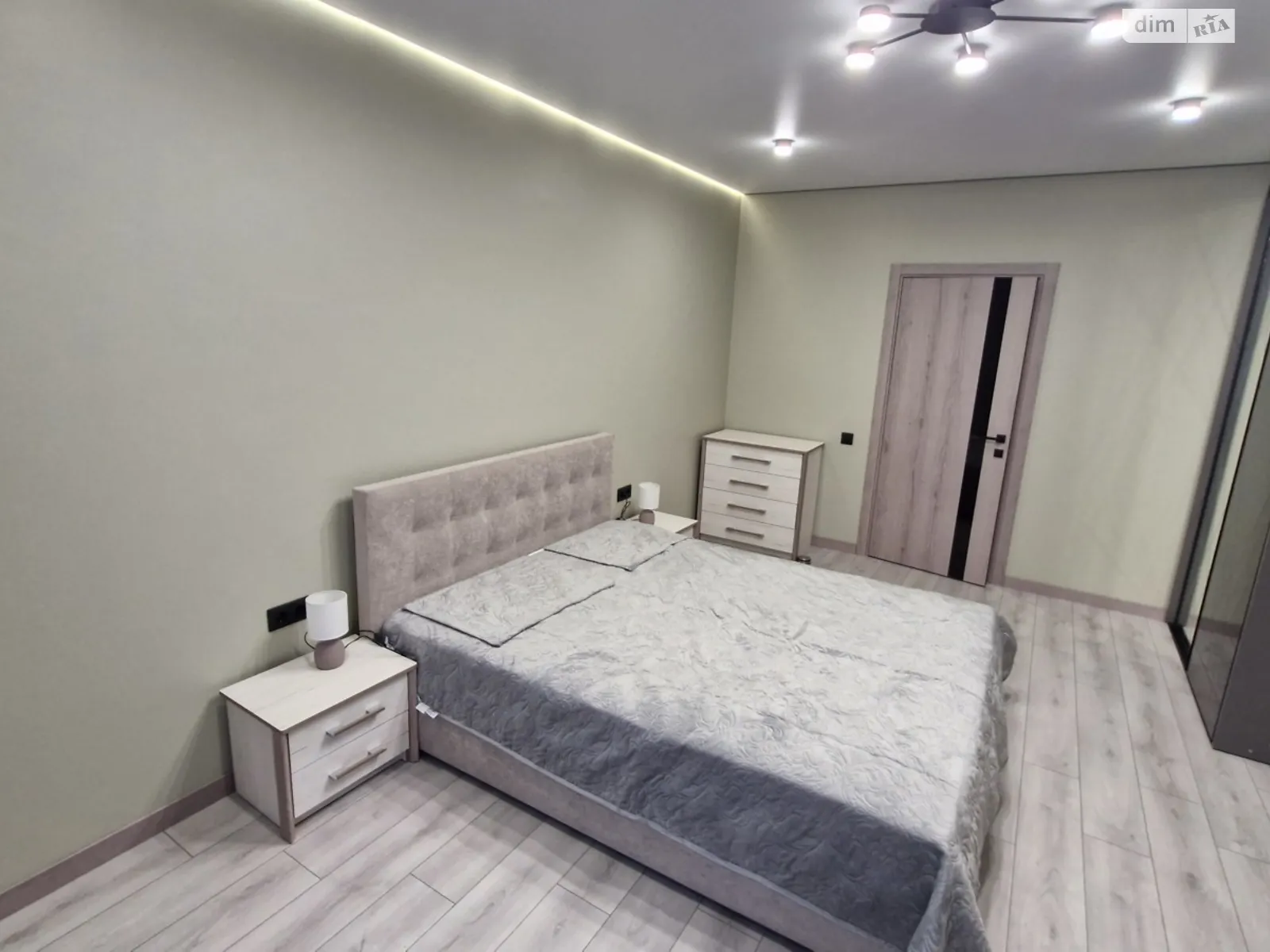 Сдается в аренду 1-комнатная квартира 48 кв. м в Виннице, ул. Праведников мира(Максимовича), 21Г корпус 1 - фото 1