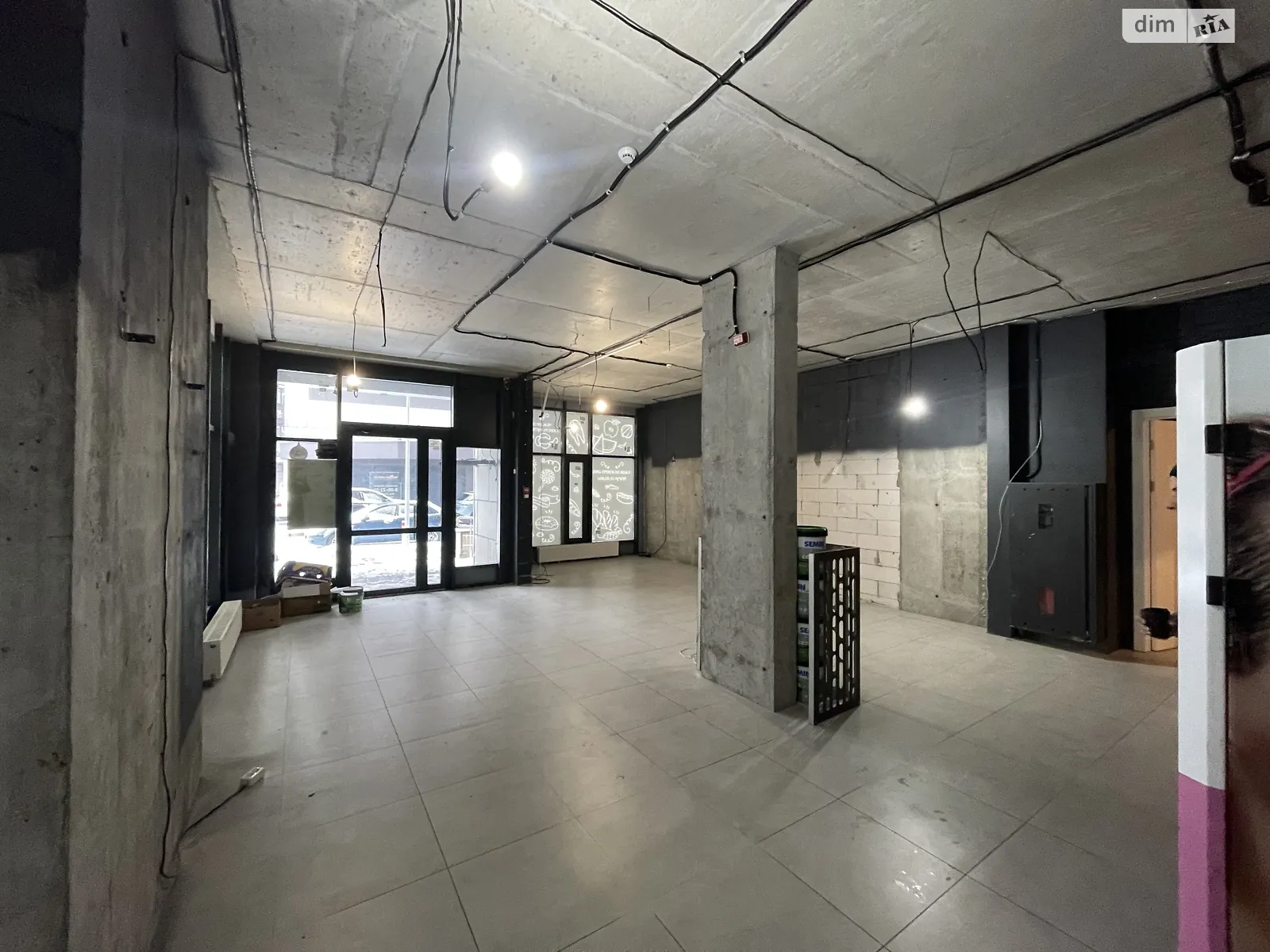 Здається в оренду приміщення вільного призначення 76 кв. м в 26-поверховій будівлі, цена: 45000 грн - фото 1