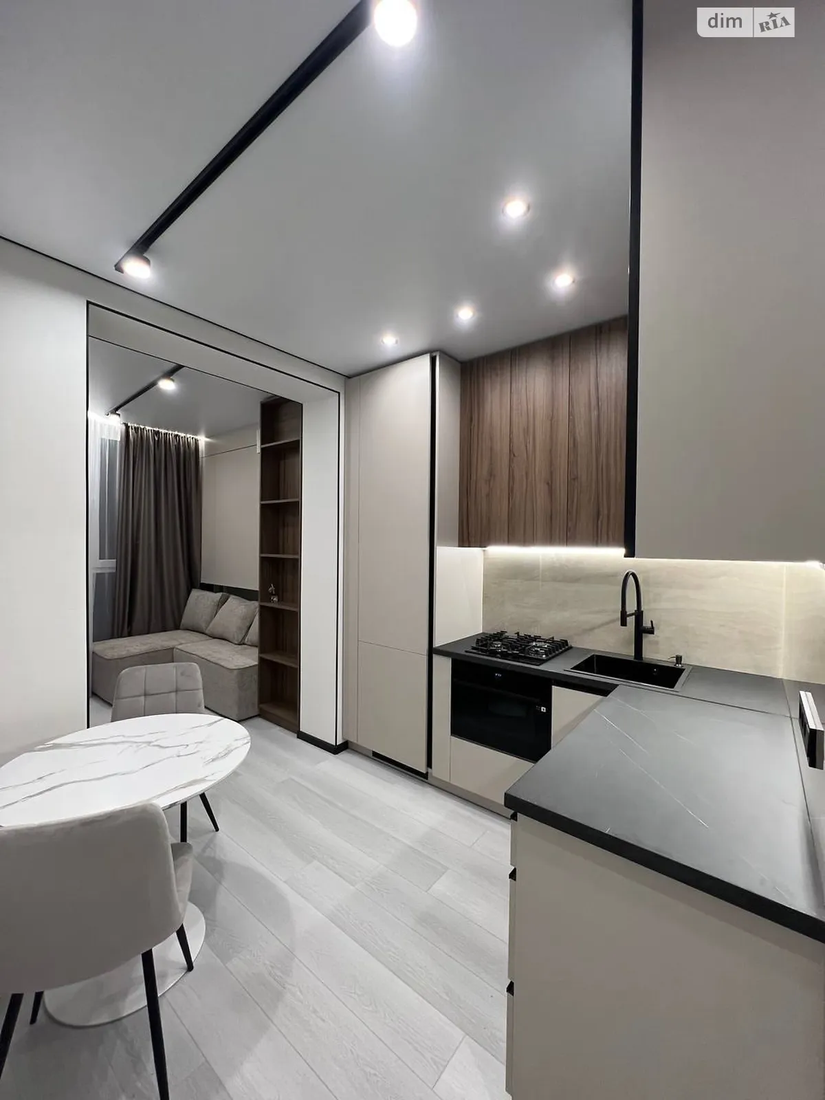 Продается 1-комнатная квартира 39 кв. м в Софиевской Борщаговке, ул. Счастливая, 67 - фото 1