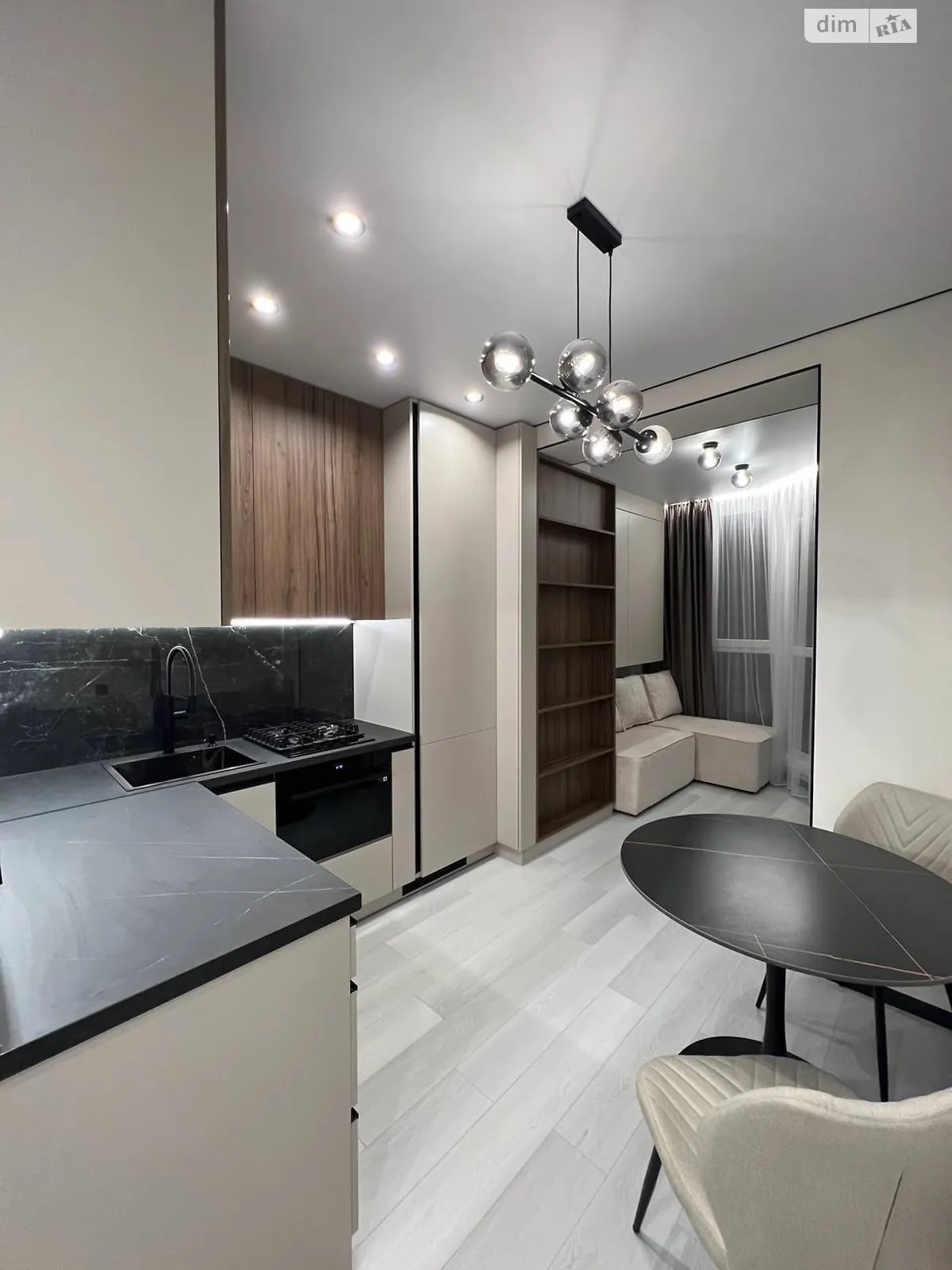 Продается 1-комнатная квартира 39 кв. м в Софиевской Борщаговке, ул. Счастливая, 67 - фото 1