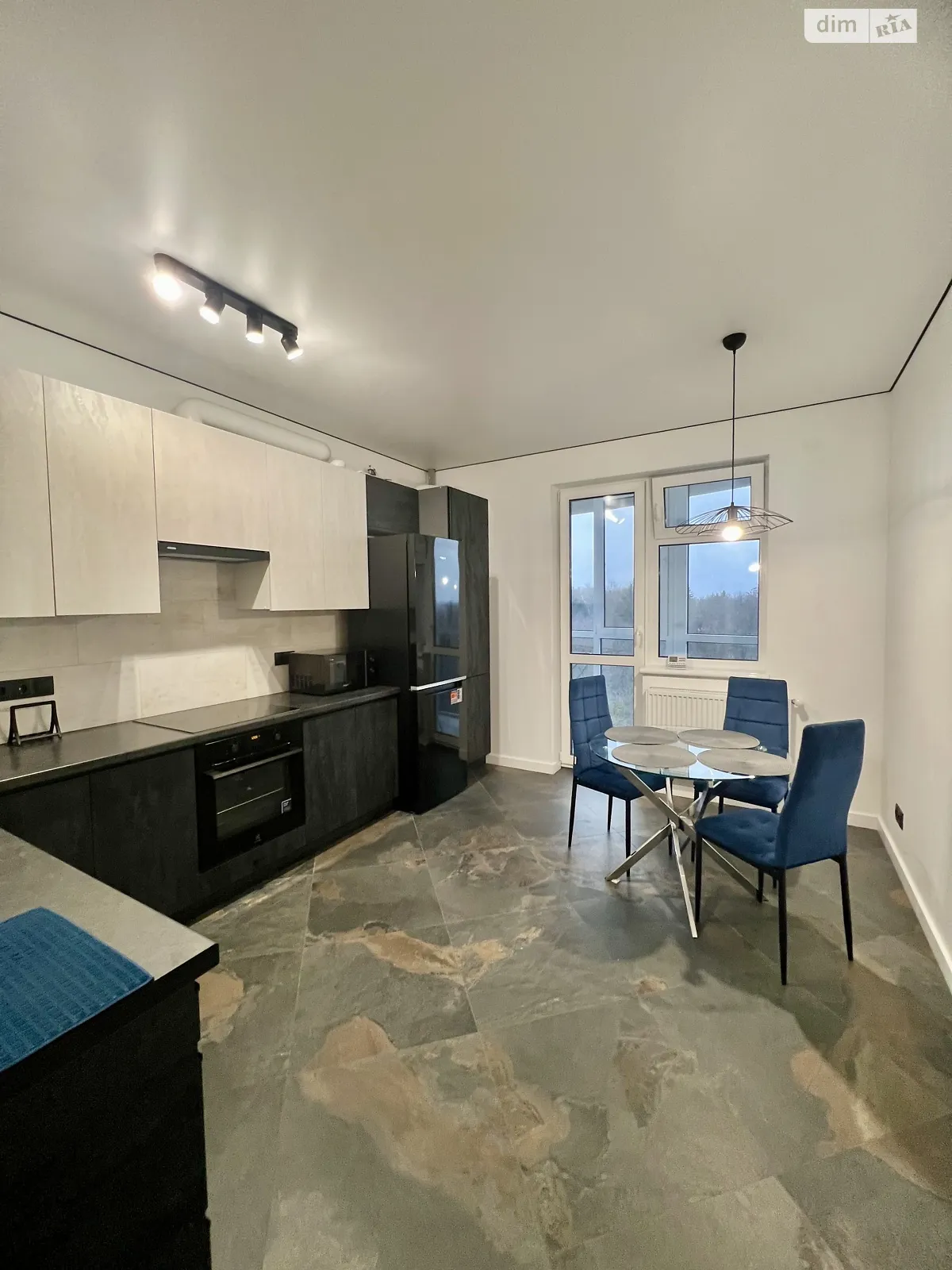 2-комнатная квартира 60 кв. м в Тернополе, ул. Чумацкая, 2 - фото 1