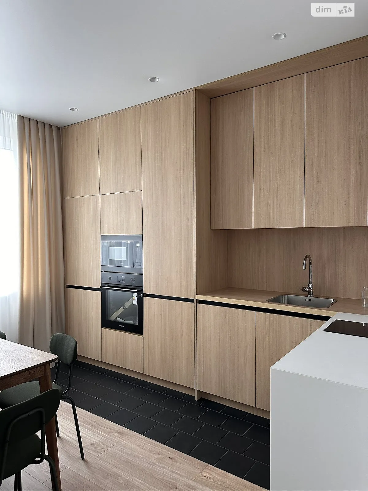 Продається 1-кімнатна квартира 34 кв. м у Ужгороді - фото 1