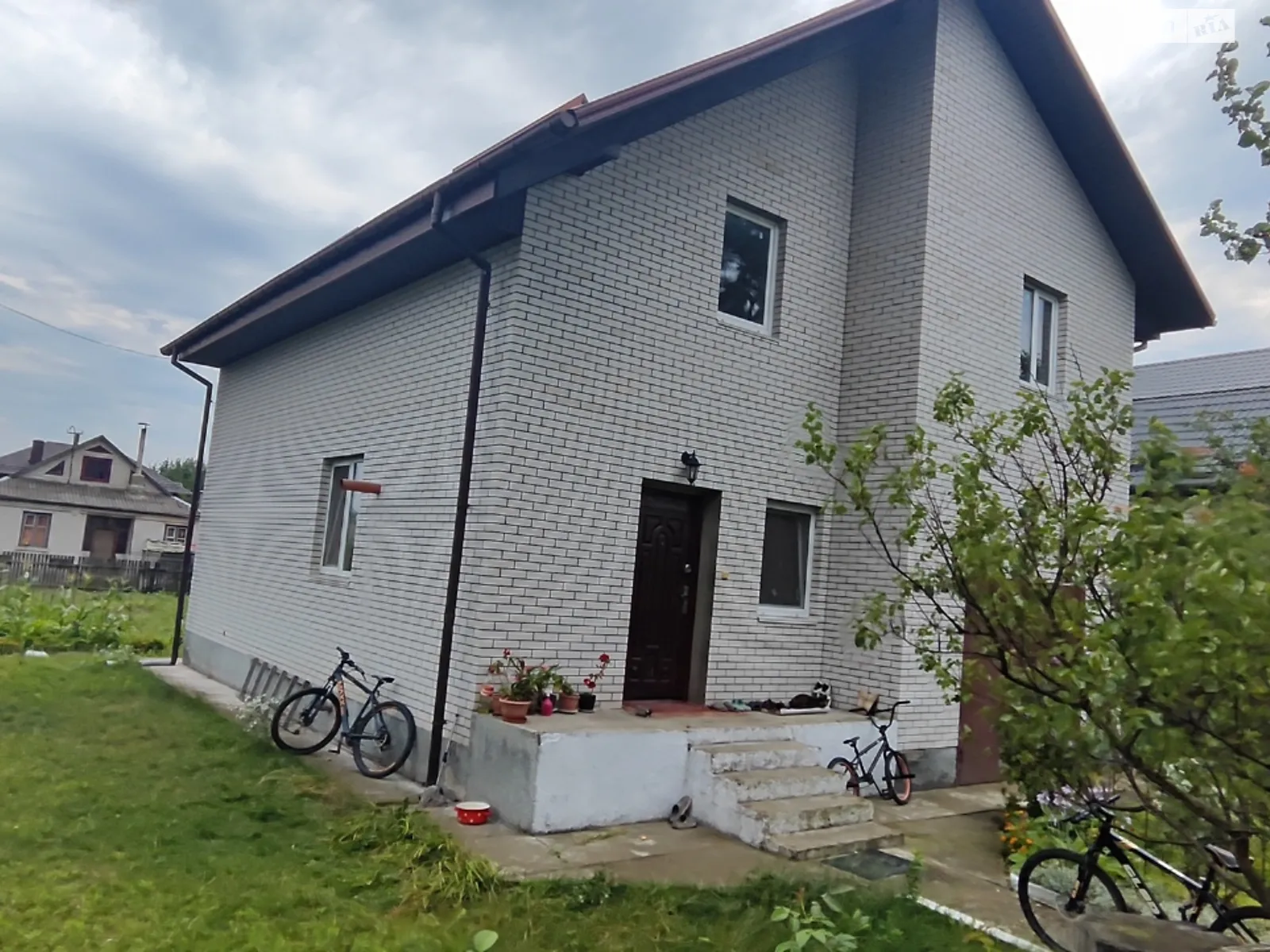 Продается дом на 2 этажа 148.5 кв. м с камином, цена: 90000 $ - фото 1