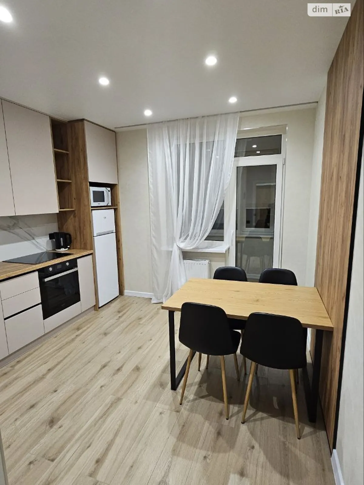 Здається в оренду 1-кімнатна квартира 50 кв. м у Одесі, вул. Варненська, 29 корпус 1 - фото 1