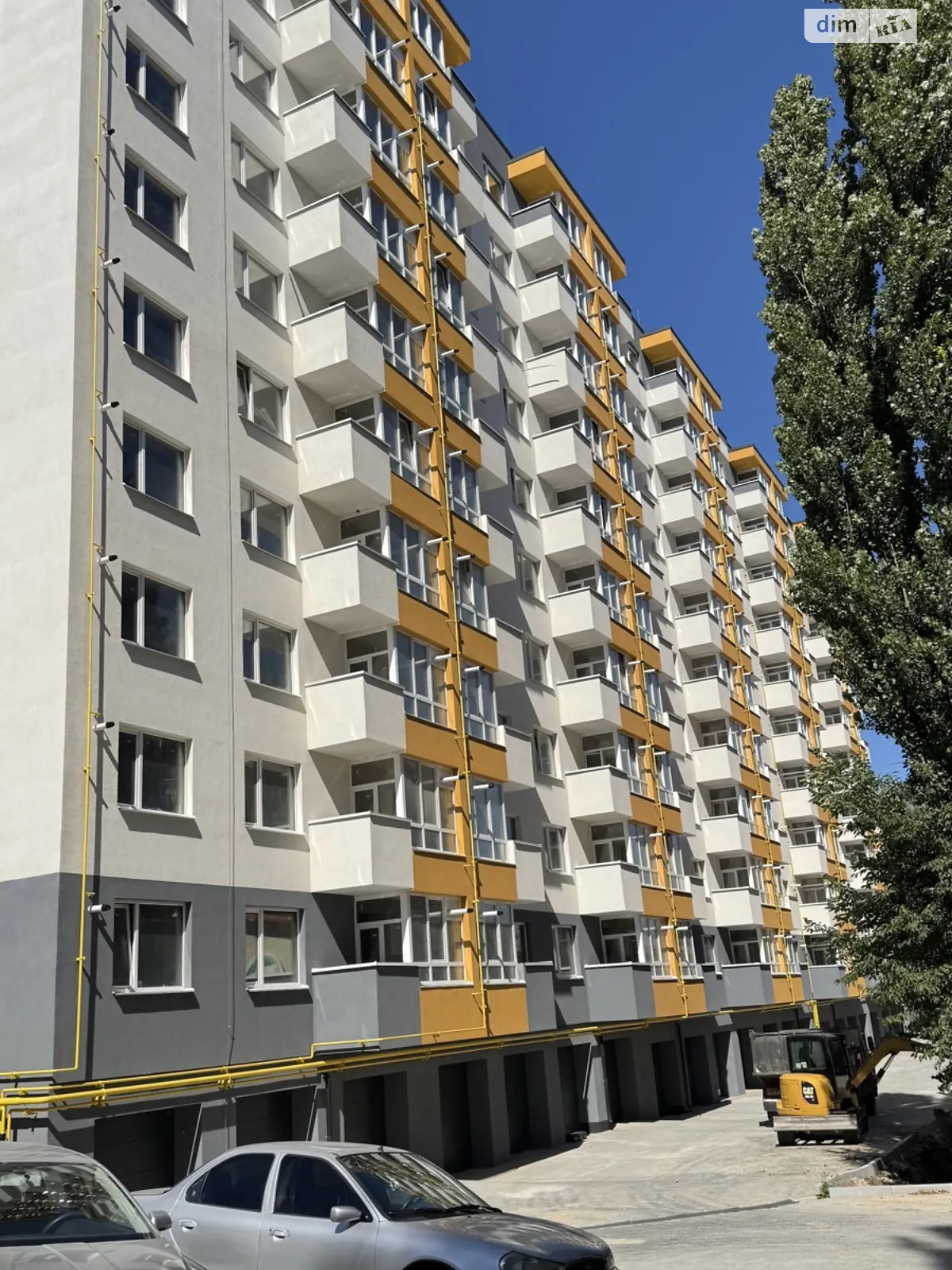 Продается место в гаражном кооперативе под легковое авто на 19 кв. м, цена: 21000 $ - фото 1