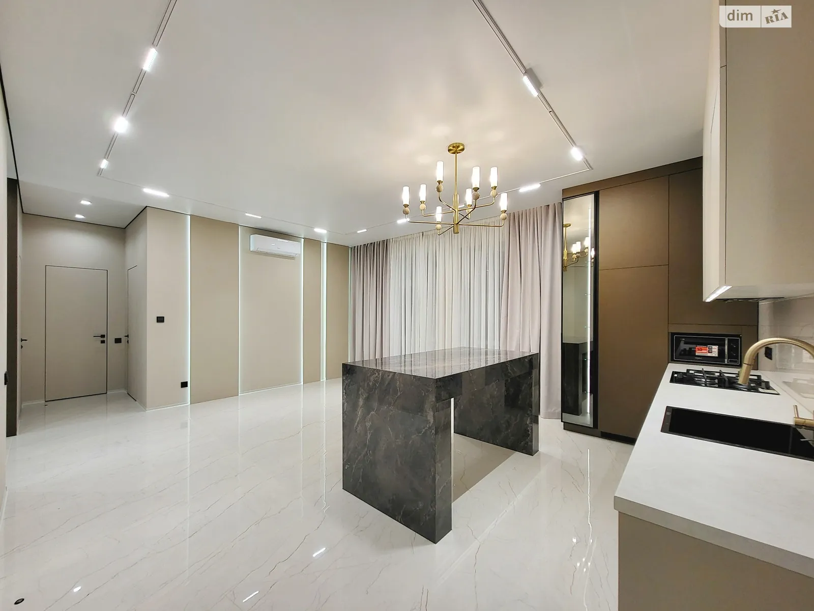 Продається одноповерховий будинок 120 кв. м з балконом, цена: 320000 $ - фото 1