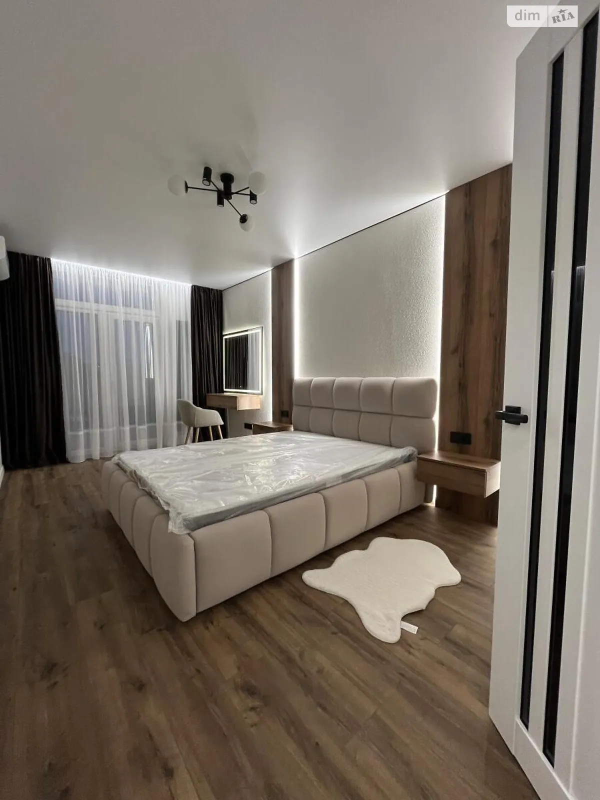 Продается 1-комнатная квартира 47.5 кв. м в Ивано-Франковске, ул. Кобылянской - фото 1