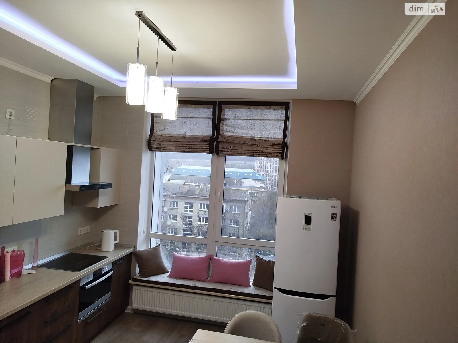 Здається в оренду 1-кімнатна квартира 50 кв. м у Києві, вул. Андрія Верхогляда(Драгомирова), 3 - фото 1