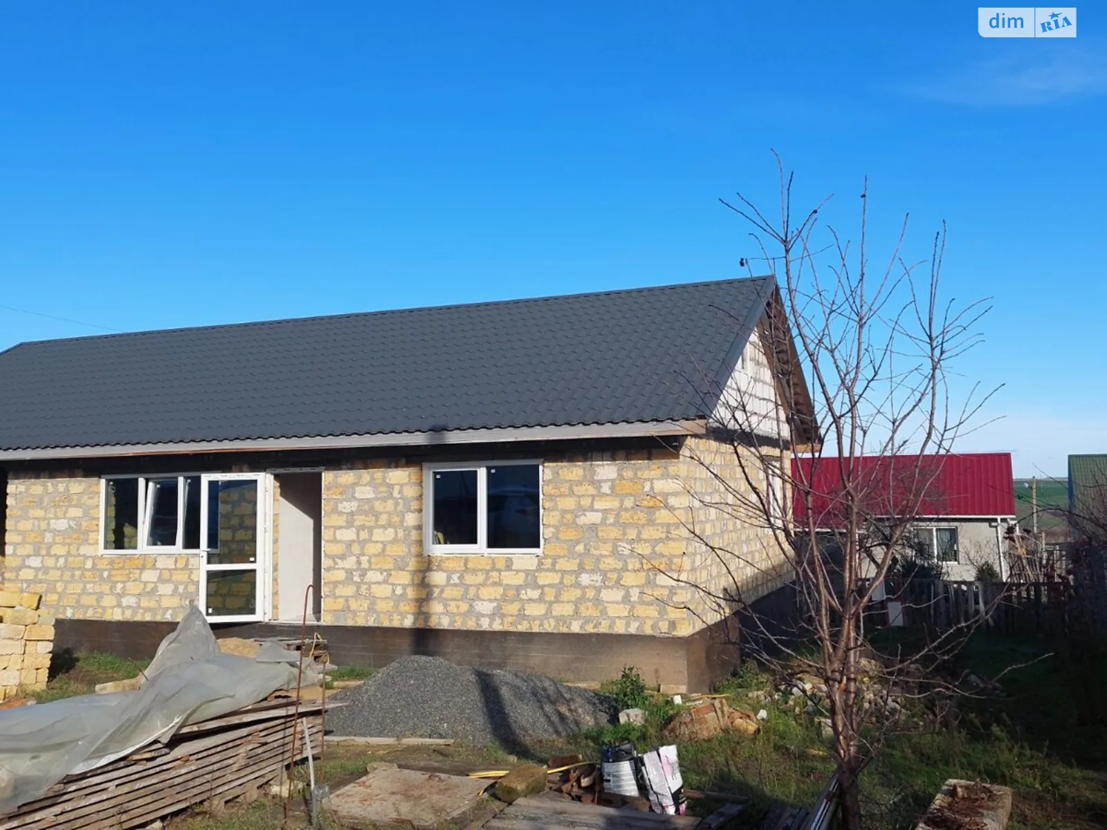 Продается одноэтажный дом 108.5 кв. м с гаражом, цена: 60000 $ - фото 1