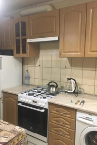 Зніму квартиру в Тернополі  довгостроково