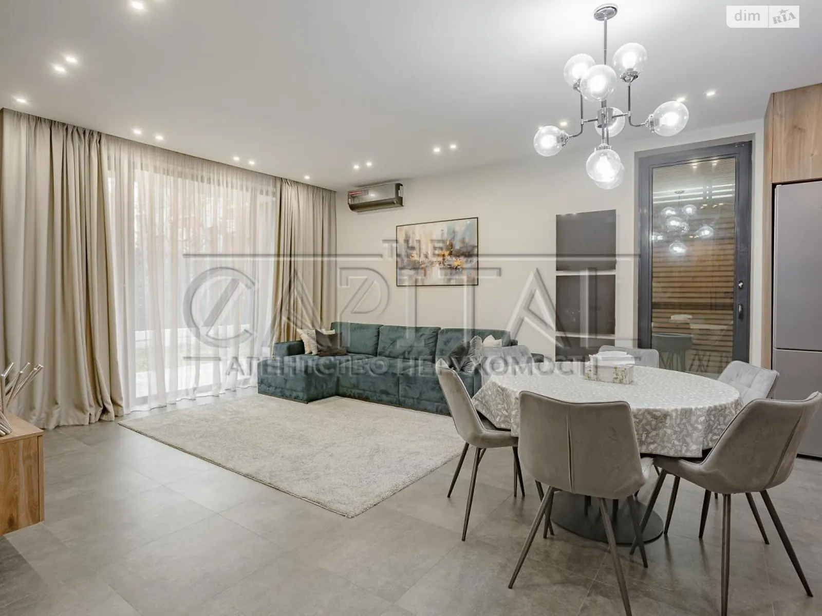 Продается дом на 2 этажа 140 кв. м с бассейном, цена: 440000 $ - фото 1