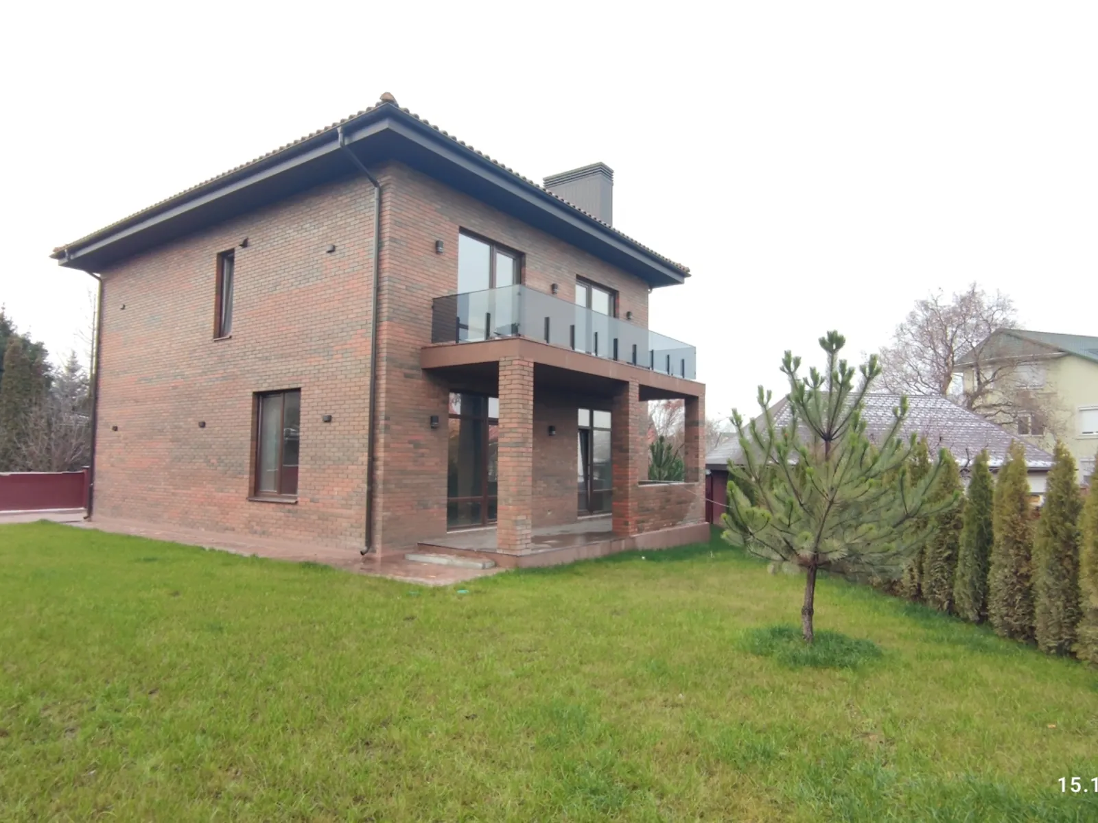 Продается дом на 2 этажа 160 кв. м с верандой, цена: 279000 $ - фото 1