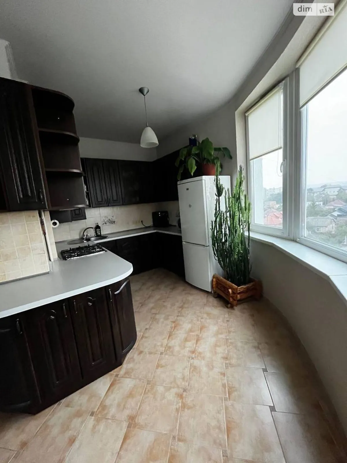 Продається 4-кімнатна квартира 115 кв. м у Ужгороді - фото 1