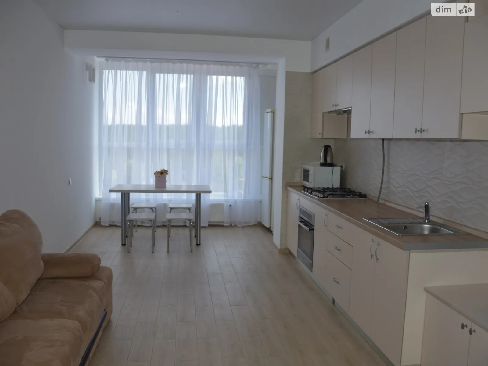 Сдается в аренду 1-комнатная квартира 54.8 кв. м в Чернигове, ул. Стрелецкая - фото 1