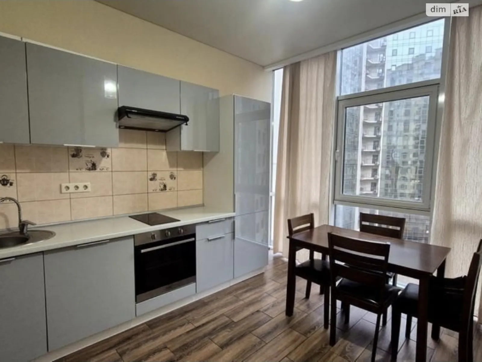 Здається в оренду 1-кімнатна квартира 40 кв. м у Одесі, вул. Марсельська, 35 - фото 1