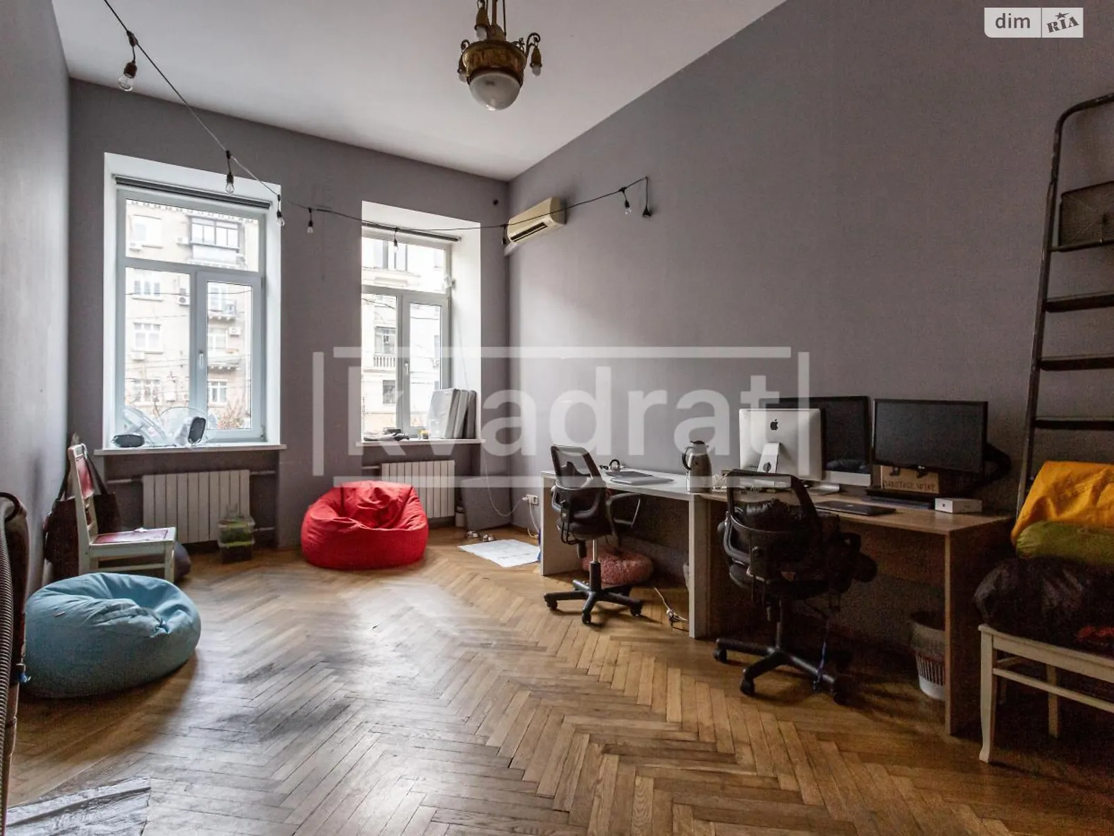 Сдается в аренду офис 90 кв. м в бизнес-центре, цена: 1000 $ - фото 1