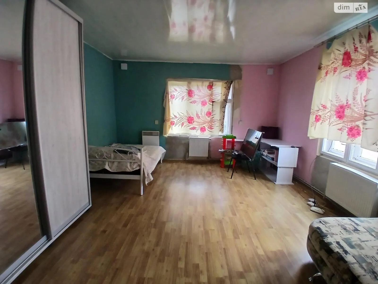 Продается дом на 2 этажа 118 кв. м с садом, цена: 75000 $ - фото 1