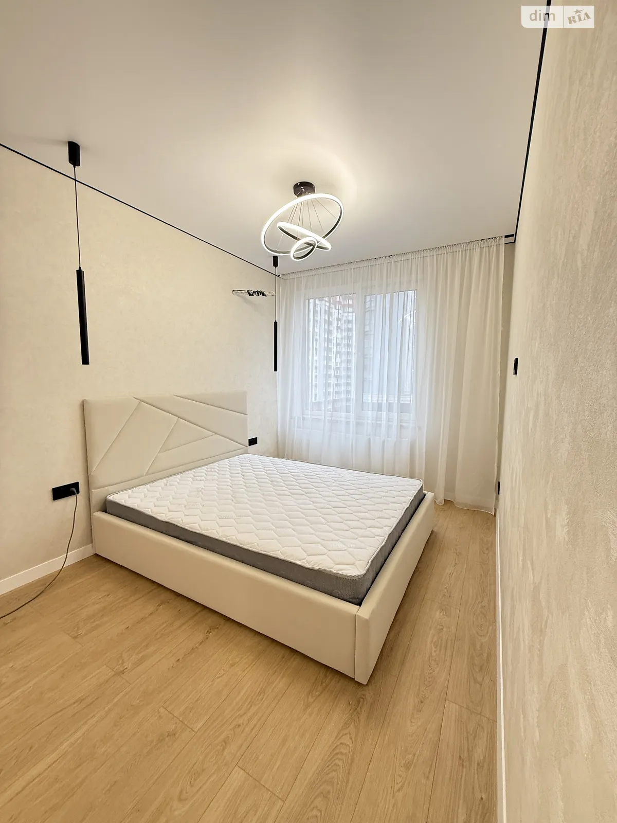 Продается 1-комнатная квартира 38 кв. м в Ирпене, ул. Университетская(Карла Маркса), 1М - фото 1