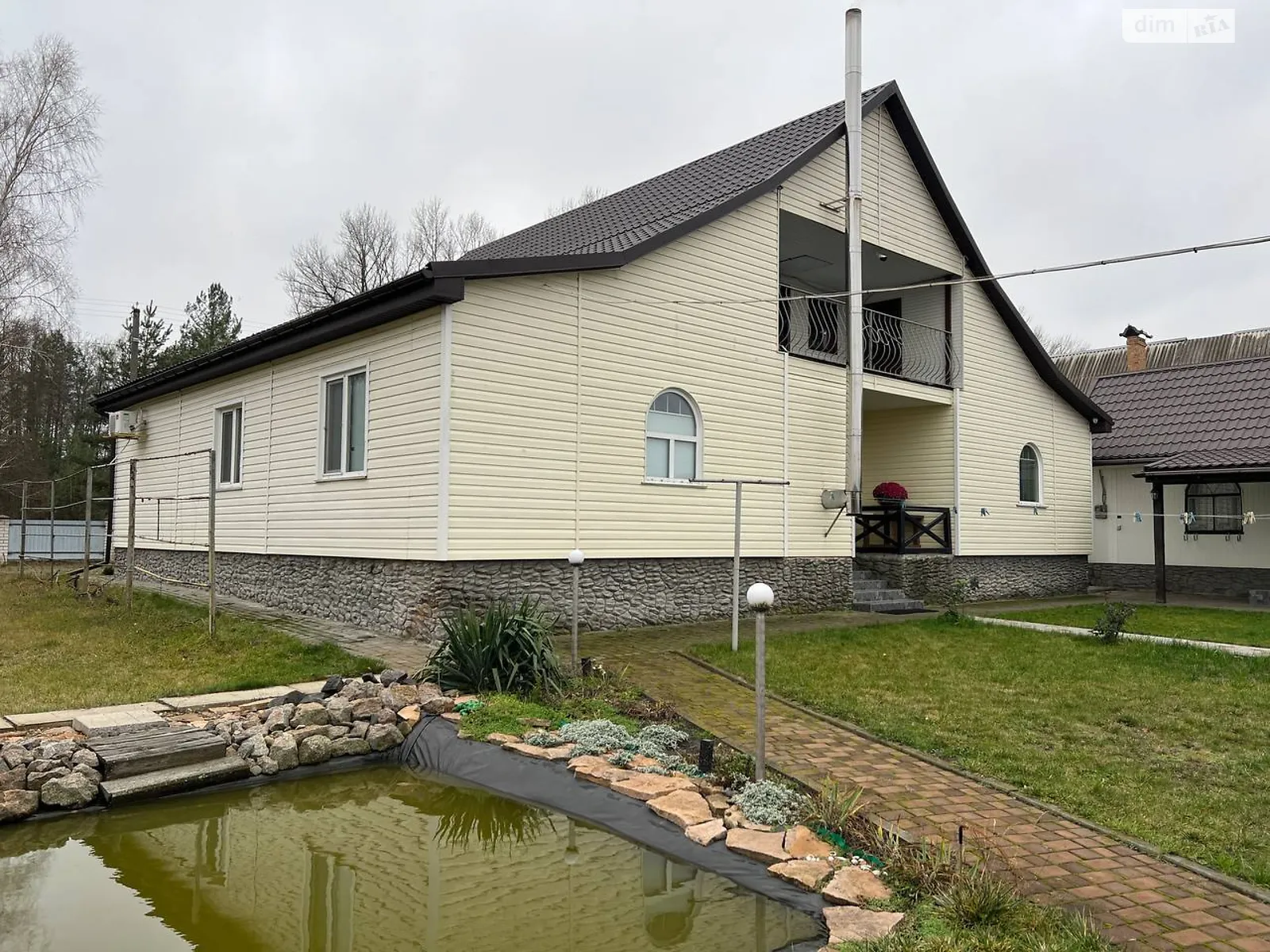 Продается дом на 2 этажа 151 кв. м с камином, цена: 120000 $ - фото 1