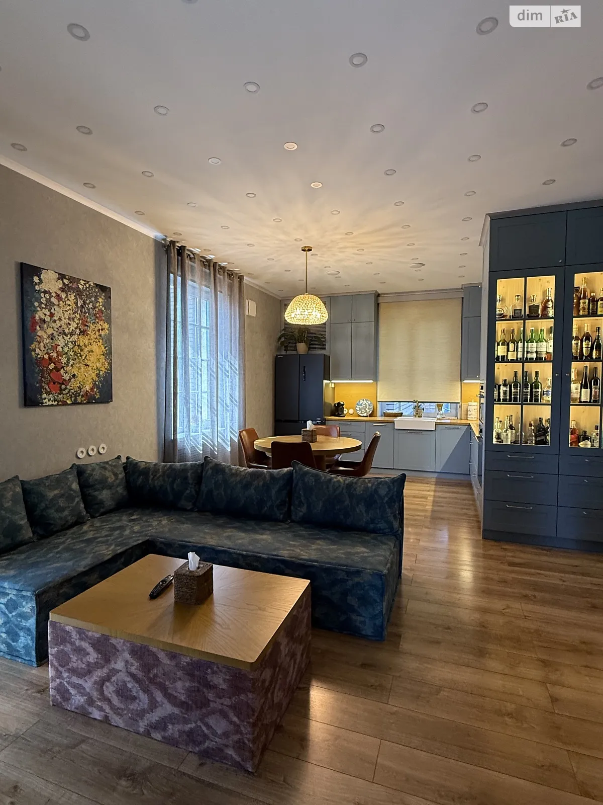 Продается 2-комнатная квартира 75 кв. м в Кривом Роге, просп. Поштовый(Карла Маркса), 19 - фото 1