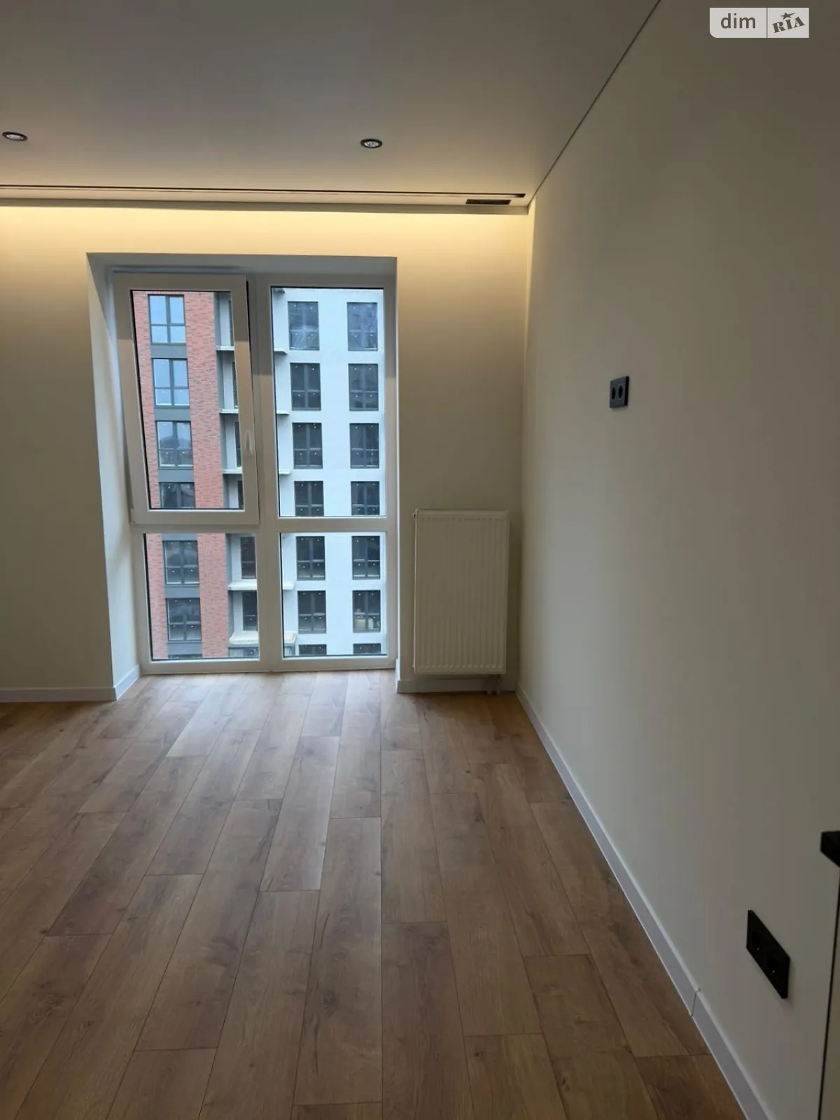 Продается 1-комнатная квартира 40.8 кв. м в Ужгороде, ул. Тлехаса - фото 1